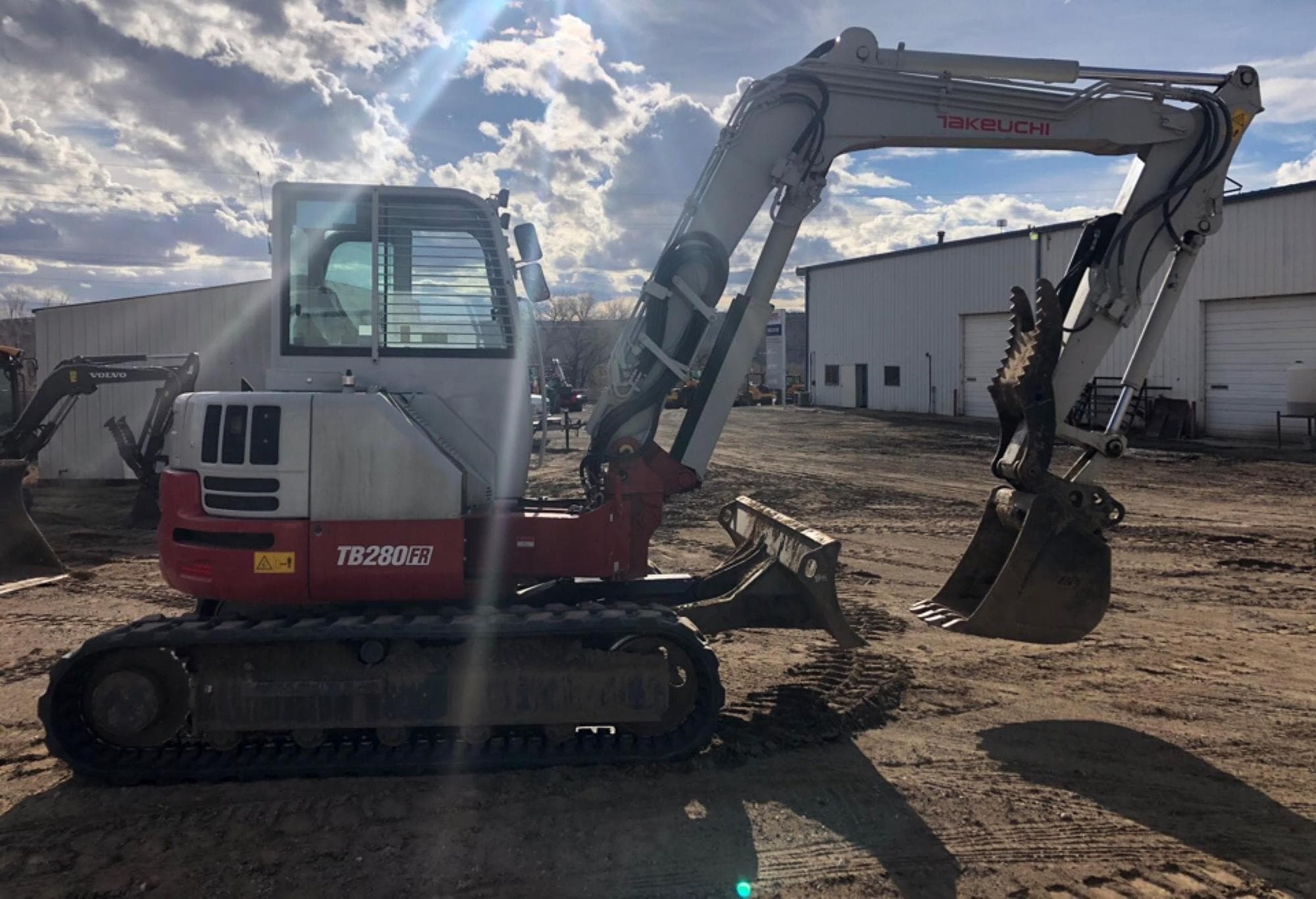 TAKEUCHI TB280FR 8cibFki.jpeg