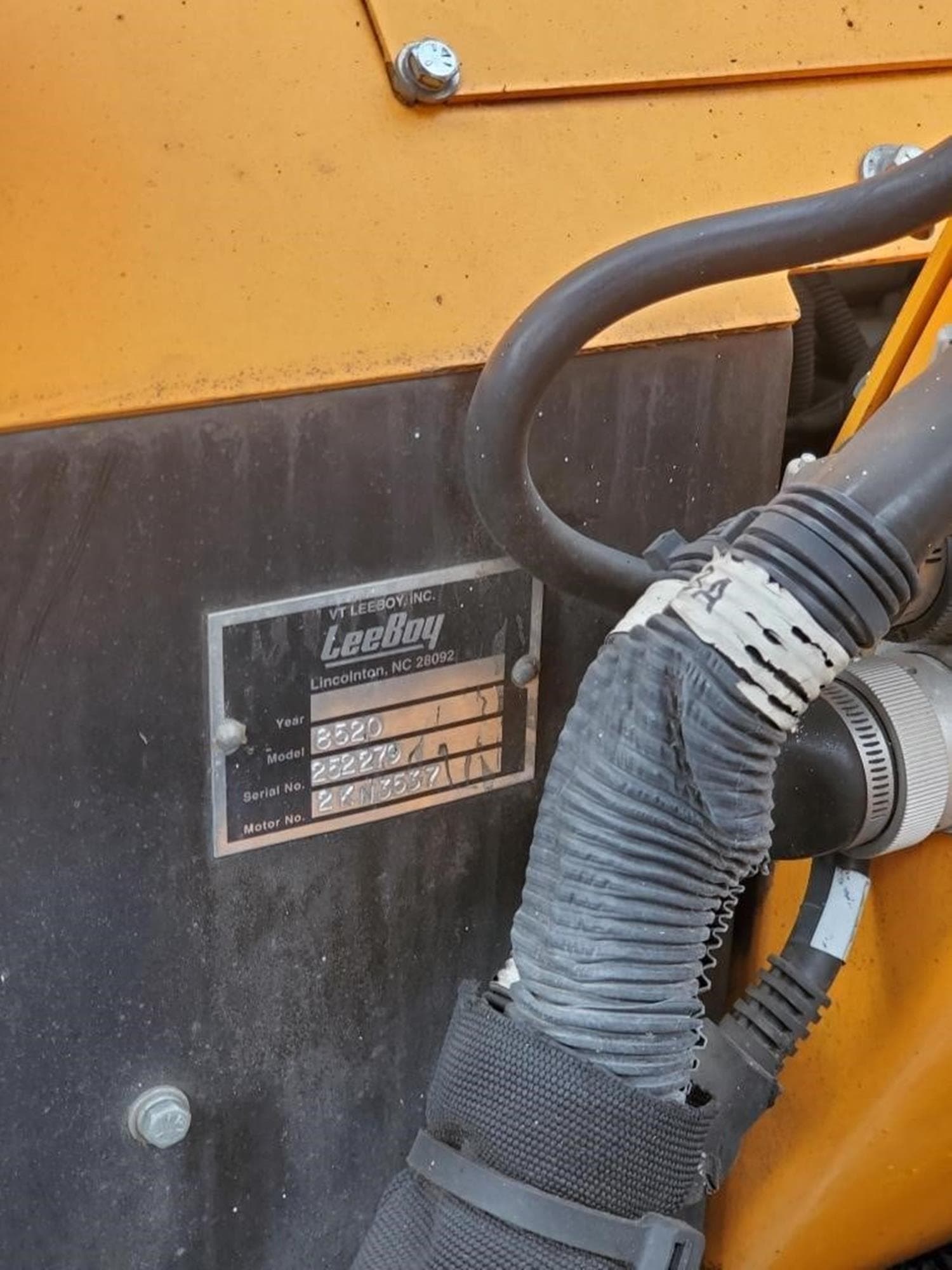 LEEBOY 8520B TAas43W.jpeg