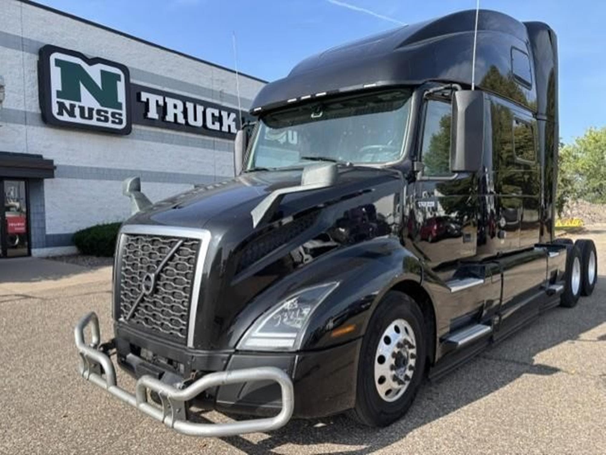 VOLVO VNL64T860 vVtyJFT.jpeg