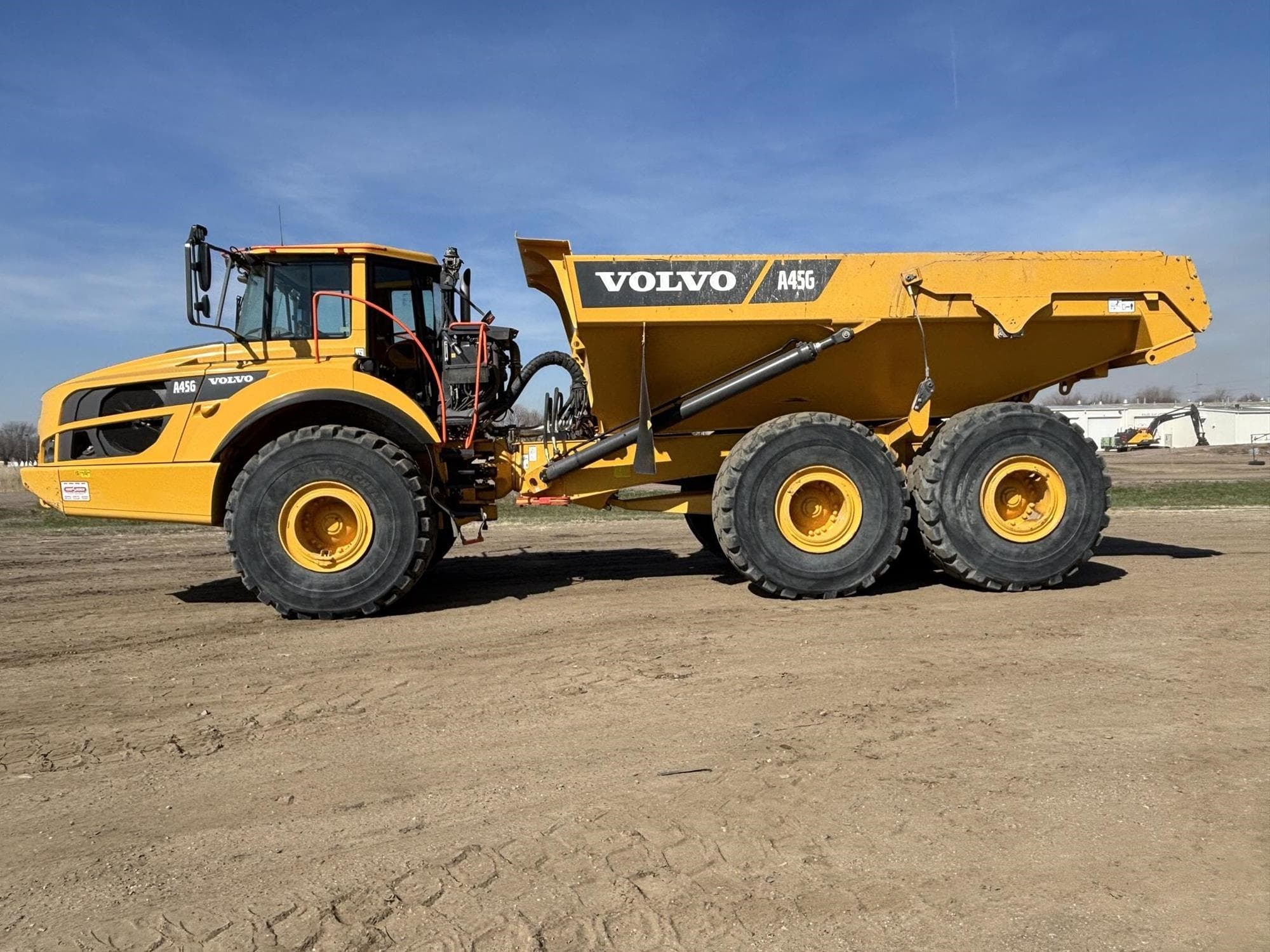 VOLVO A45G NH9LhsC.jpeg