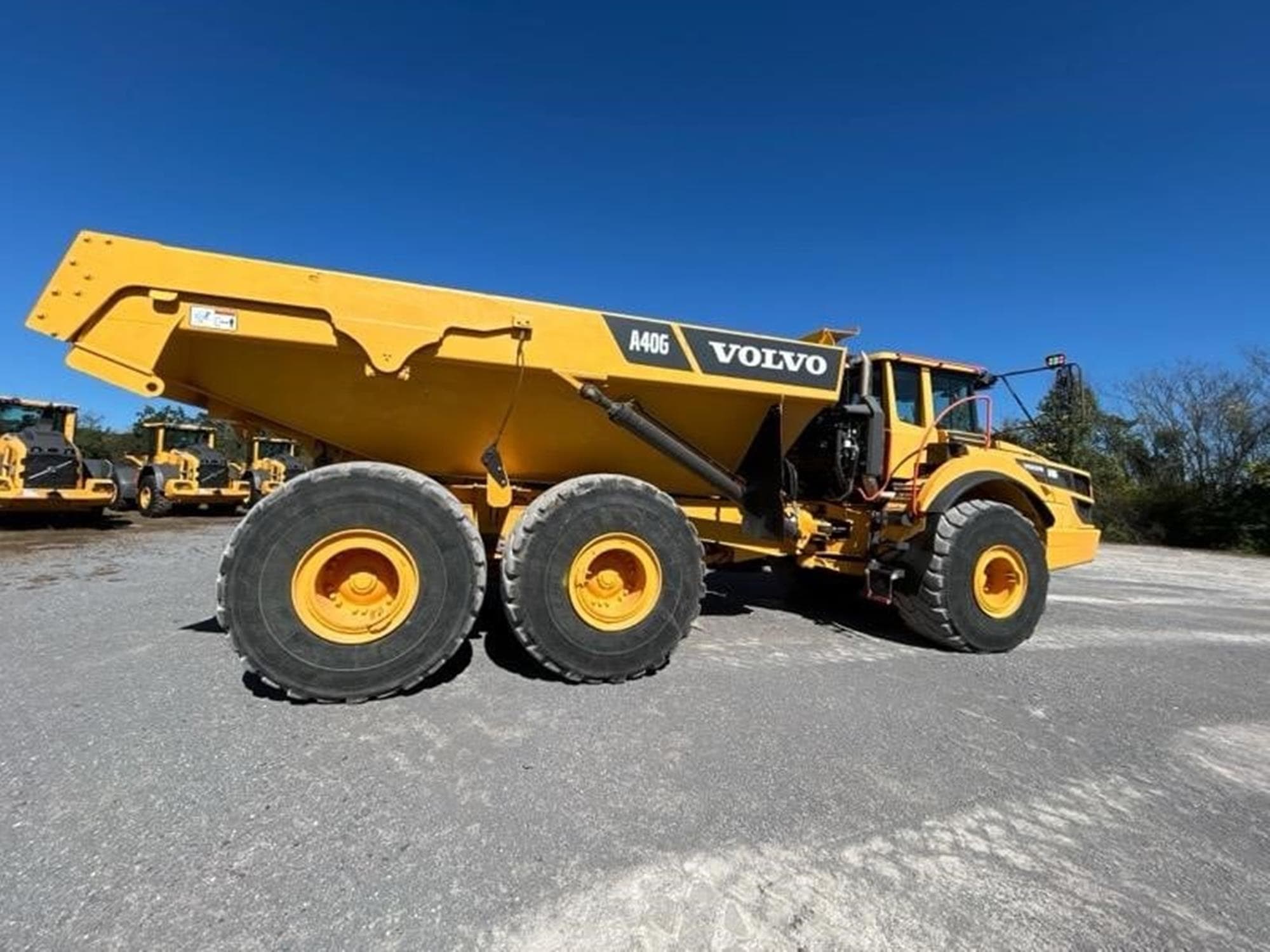 VOLVO A45G 1AxzUs5.jpeg