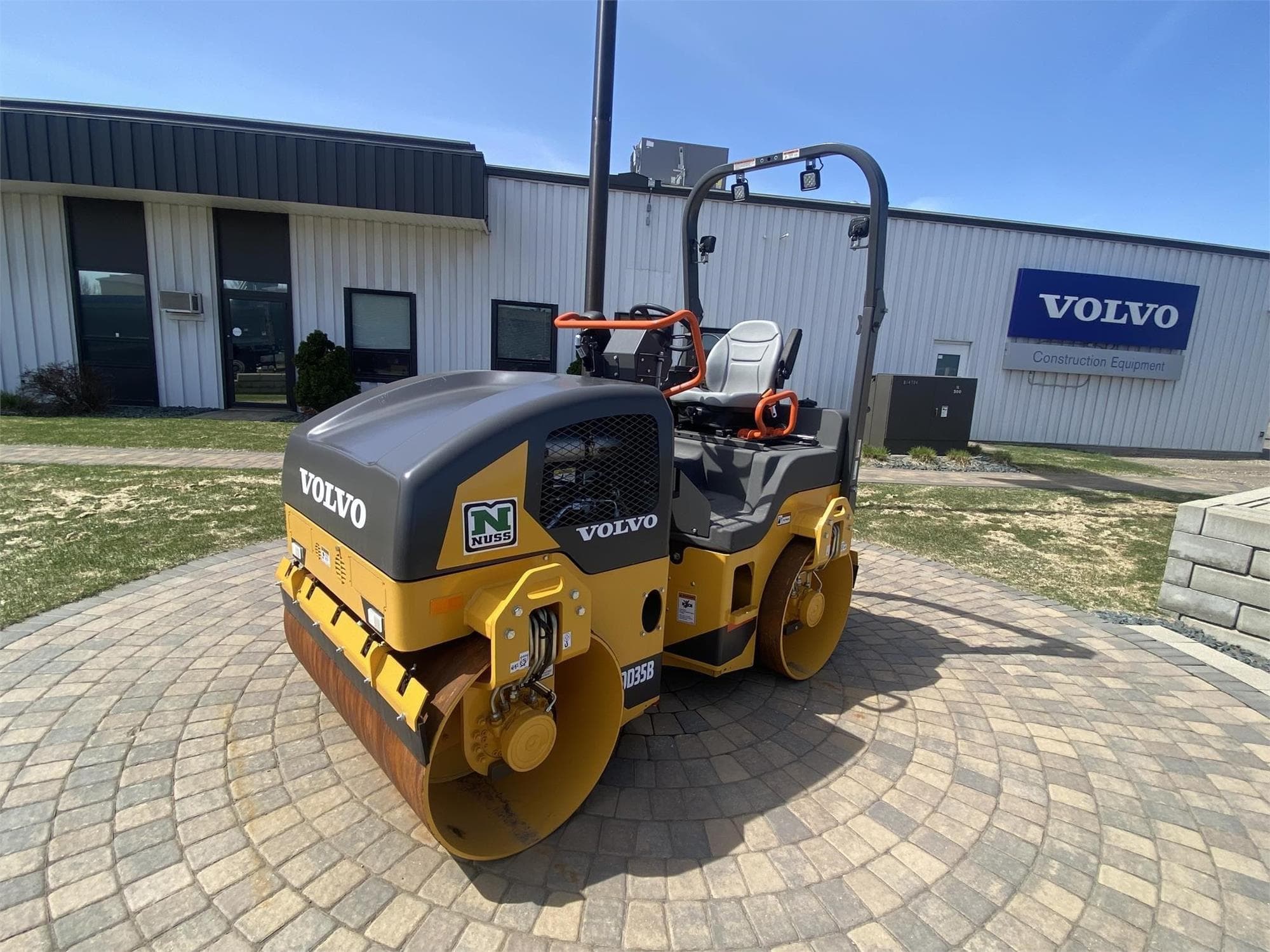 VOLVO DD35B v7GVrDj.jpeg