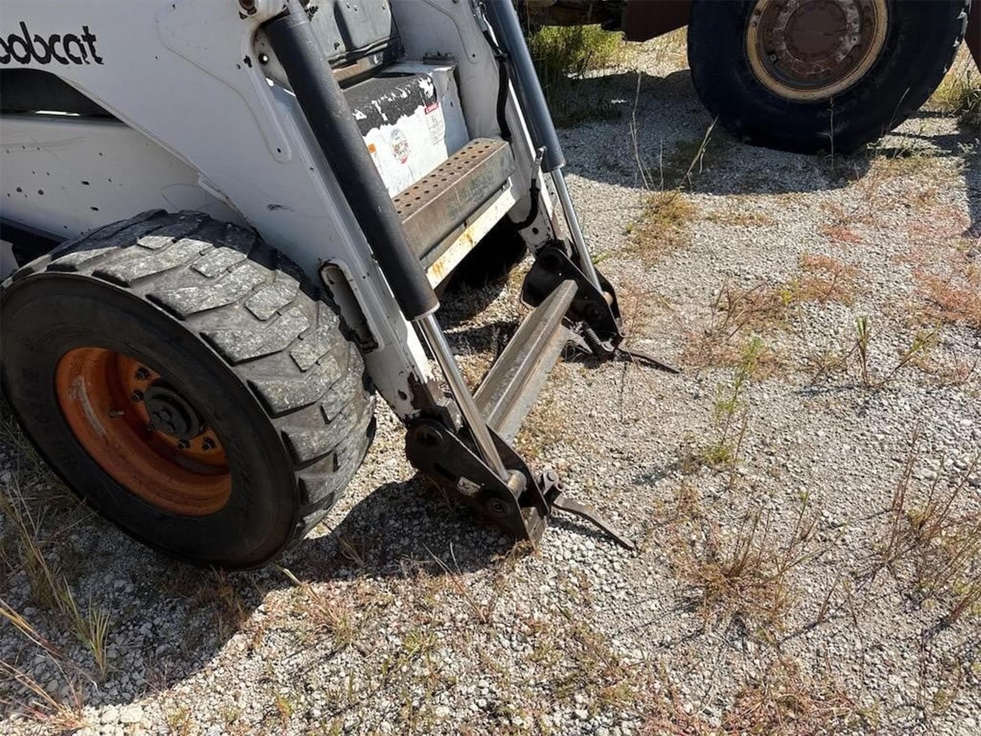 BOBCAT 873 dLM26WA.jpeg