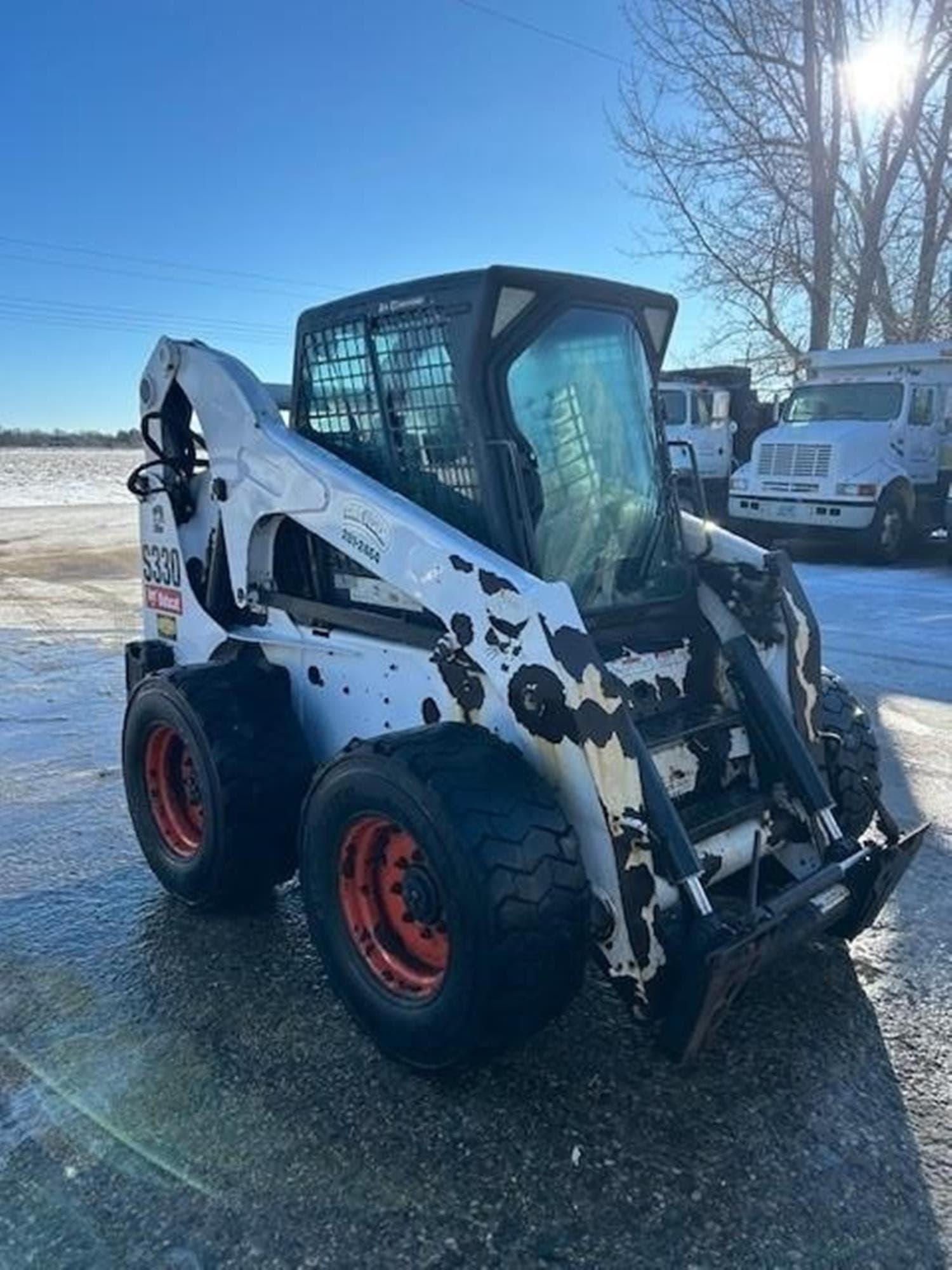 BOBCAT S330 PKLnhoC.jpeg