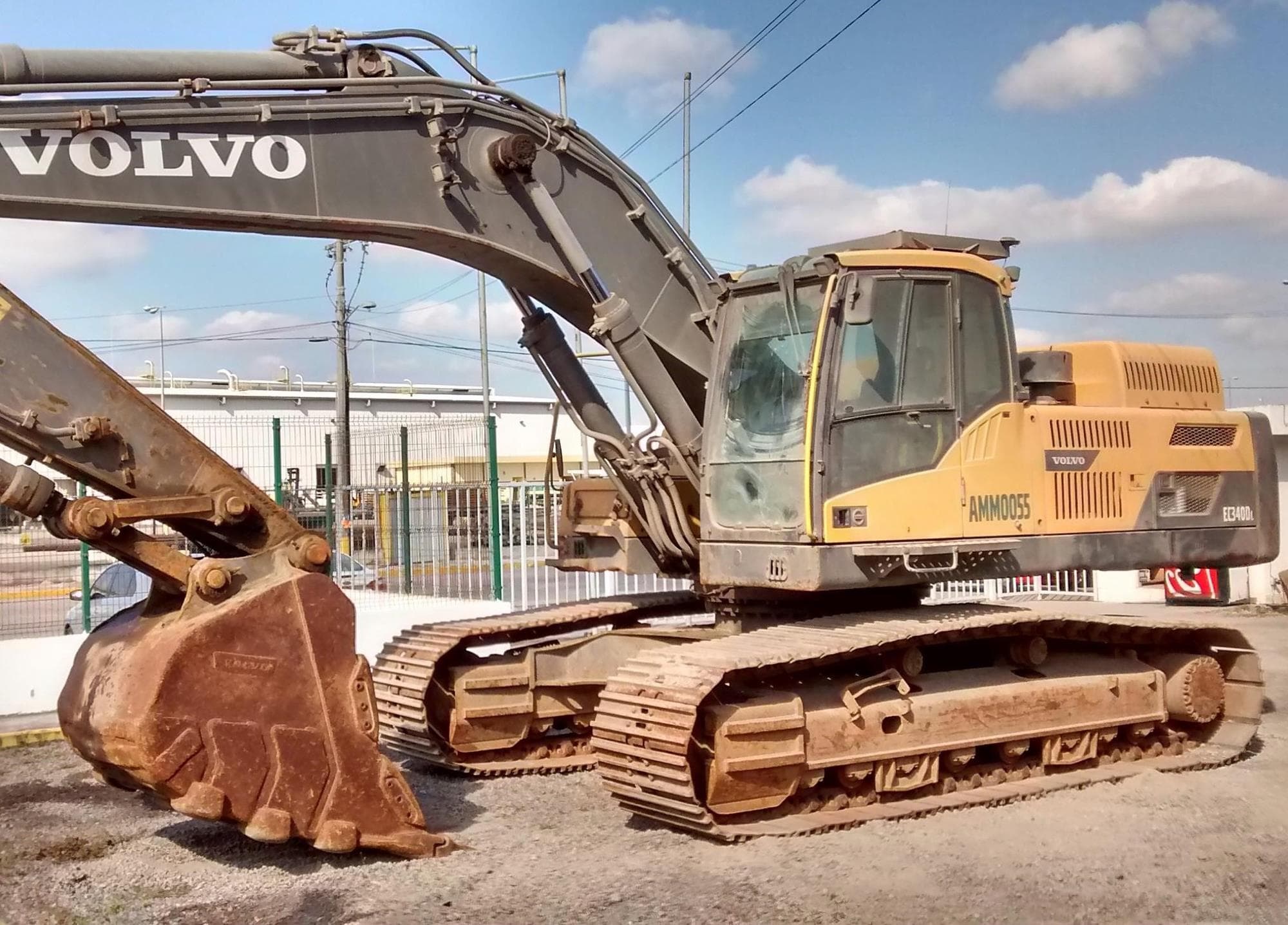 VOLVO EC340D Jr8BIKB.jpeg