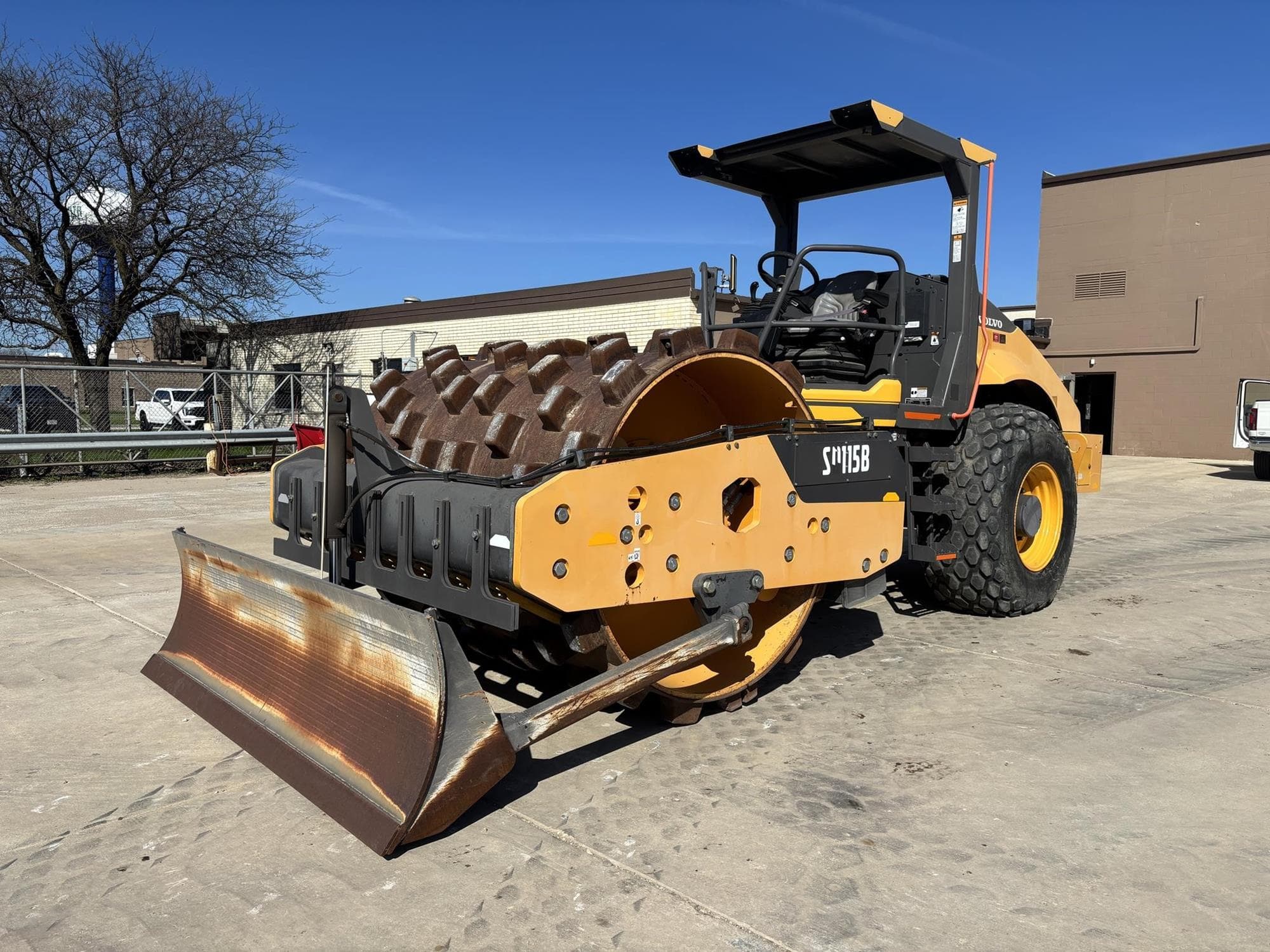 VOLVO SD115B 5ASl5JK.jpeg