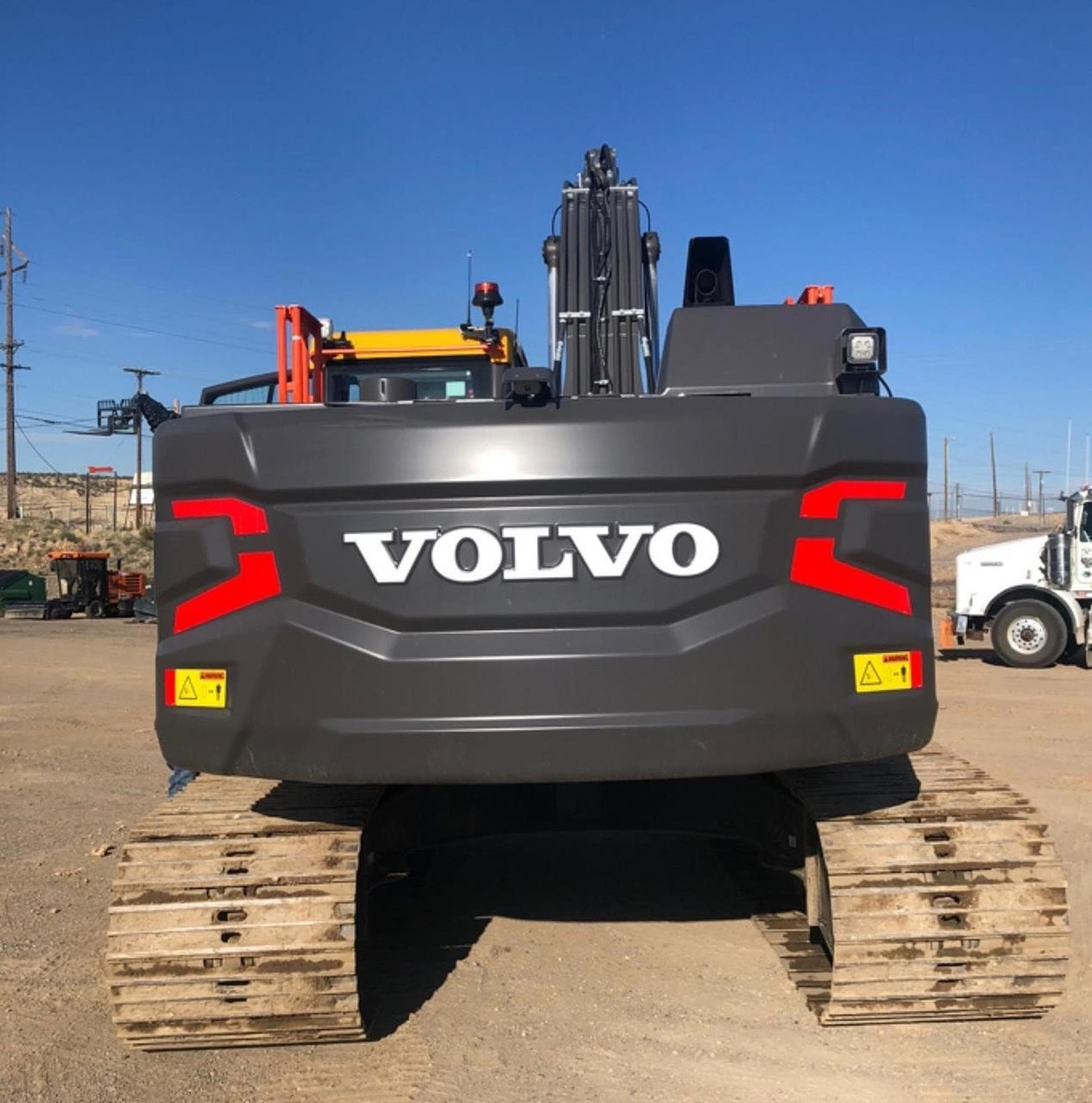 VOLVO EC200EL PbG3GRj.jpeg