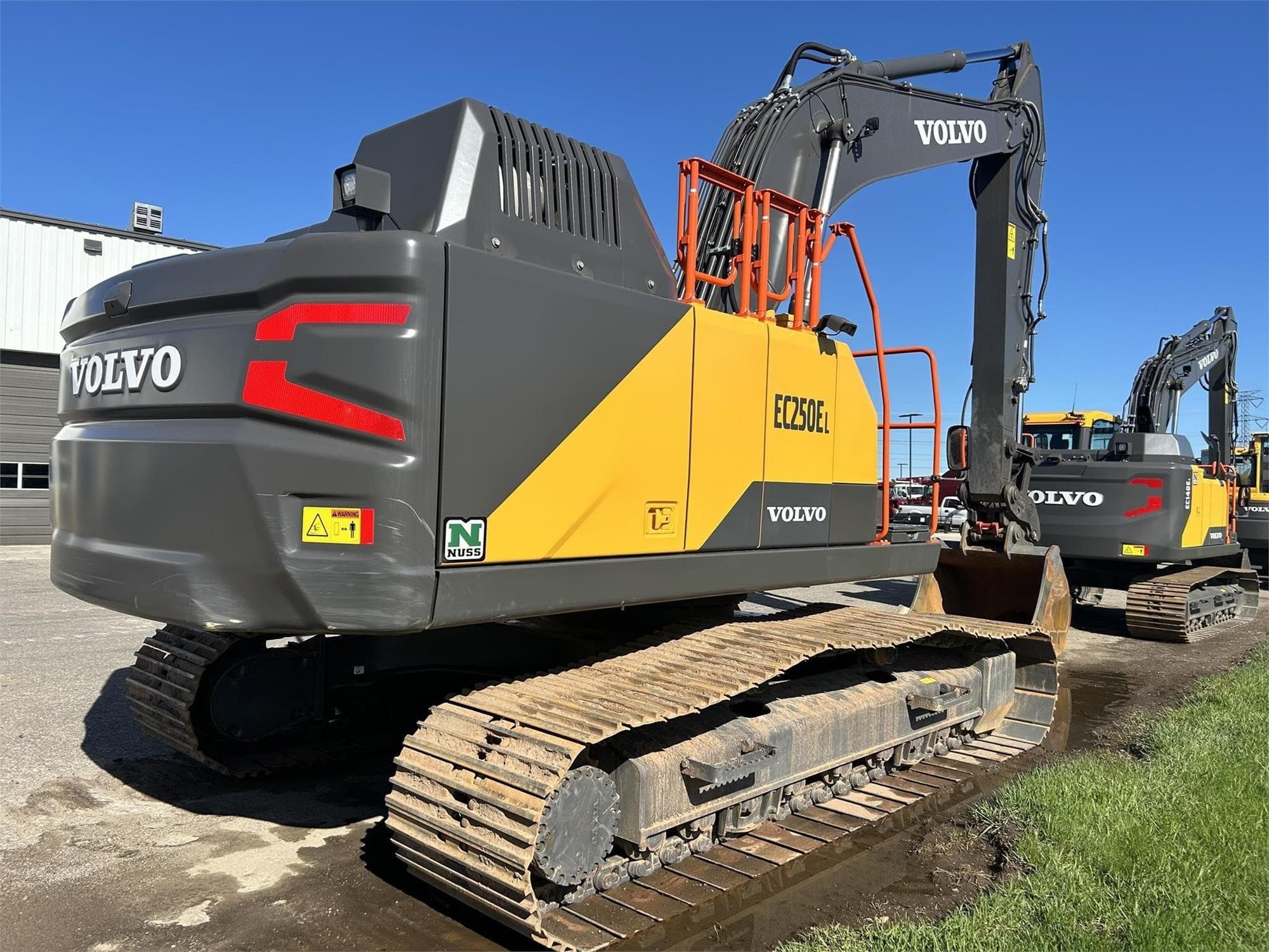 VOLVO EC250EL u7d9ijW.jpeg
