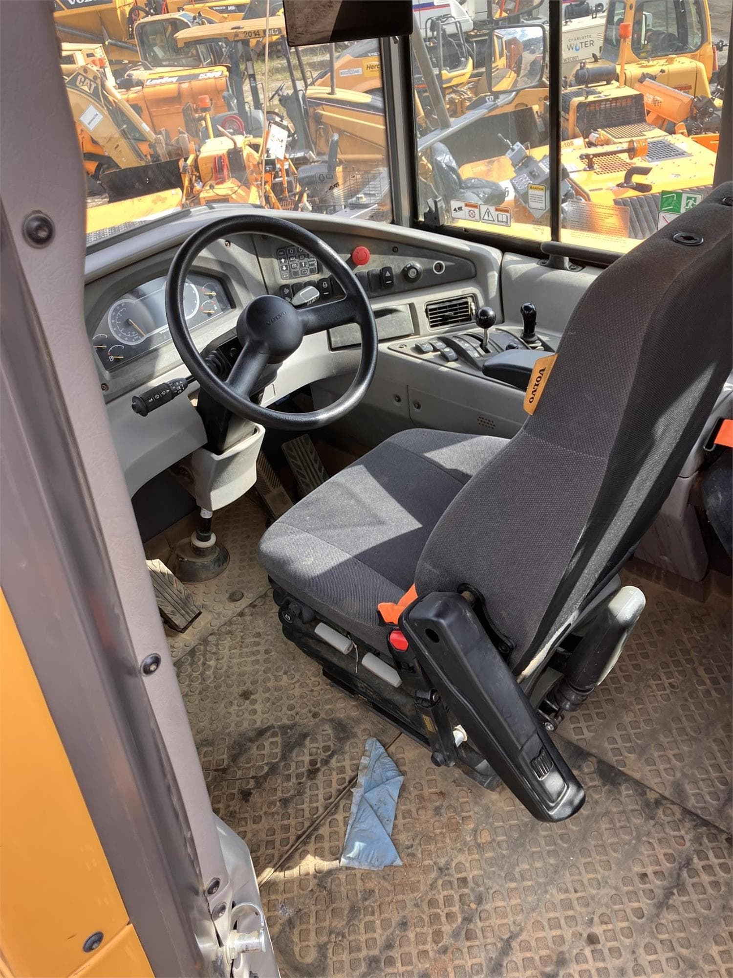 VOLVO A40G i1bC32T.jpeg