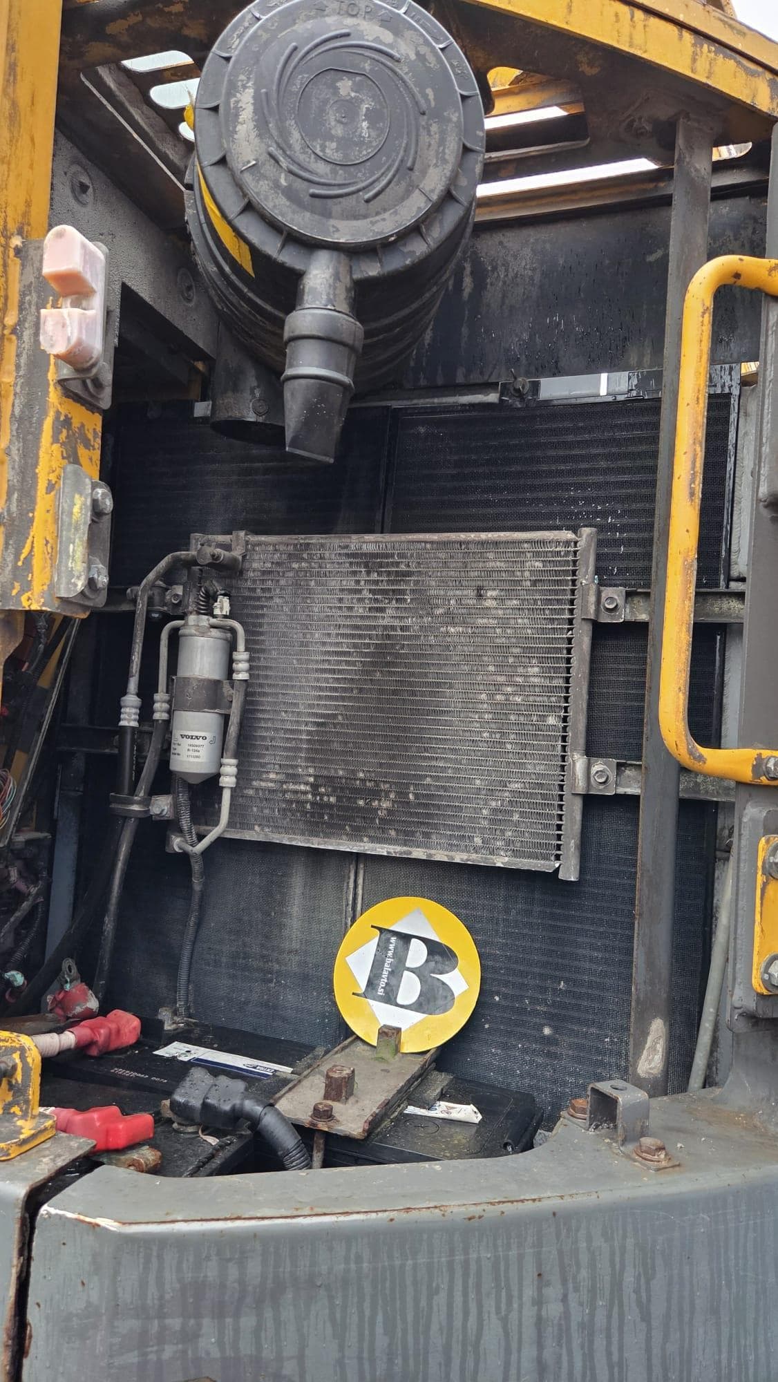 Volvo_radiator_14554090_Balavto_1.jpeg