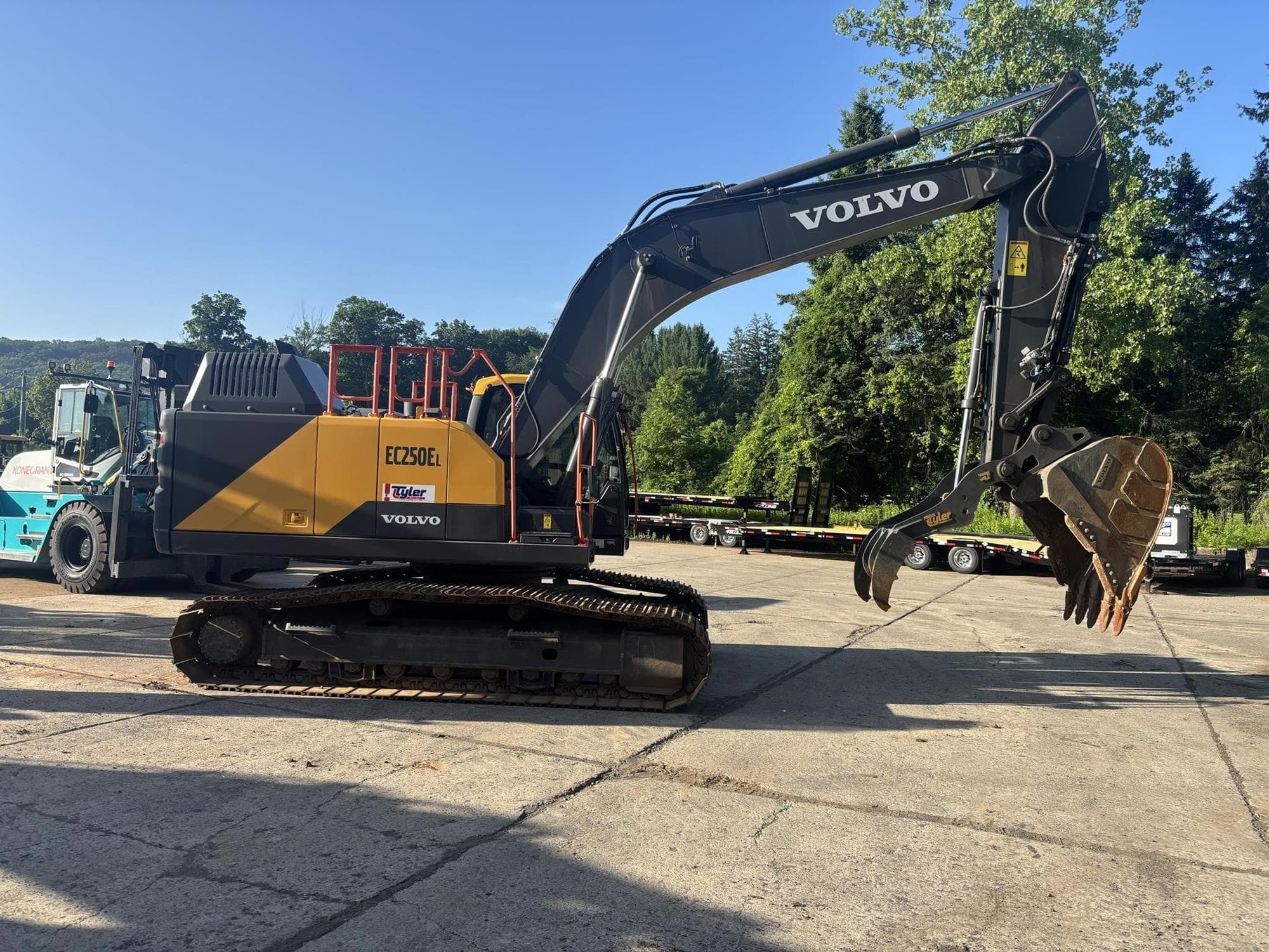 VOLVO EC250EL tAOKmN0.jpeg