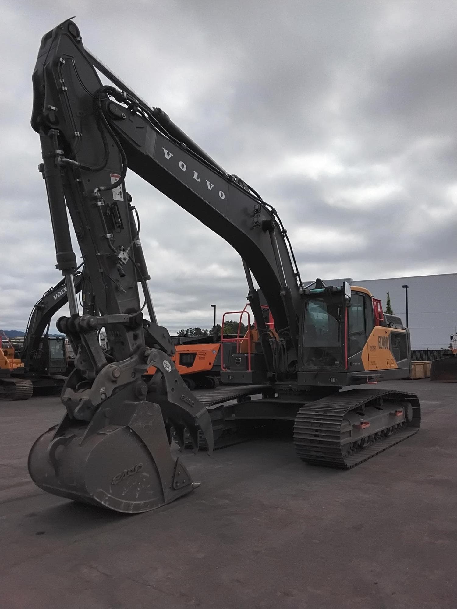 VOLVO EC400 ABdeSgg.jpeg