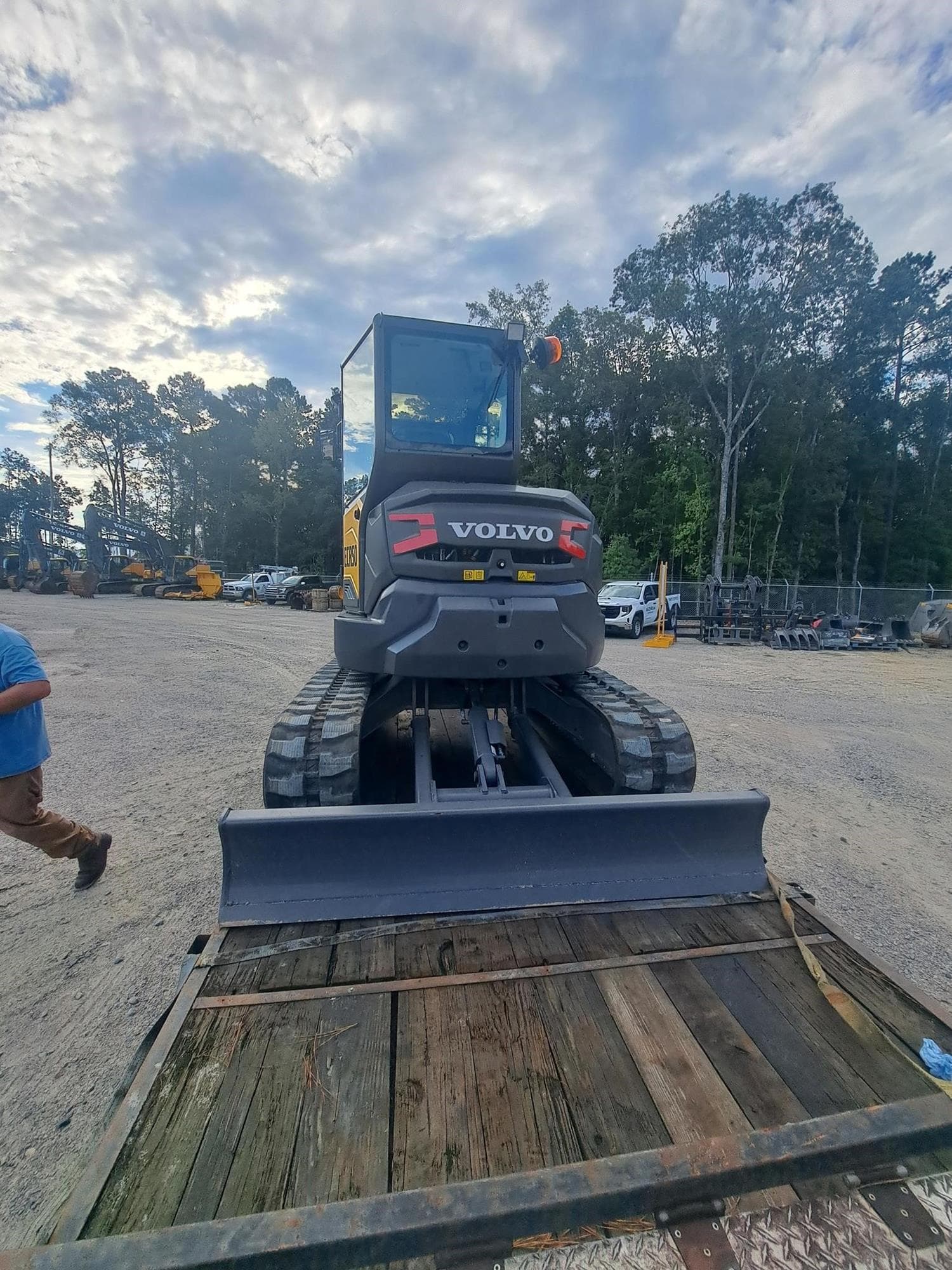 VOLVO ECR50F qQdQkic.jpeg