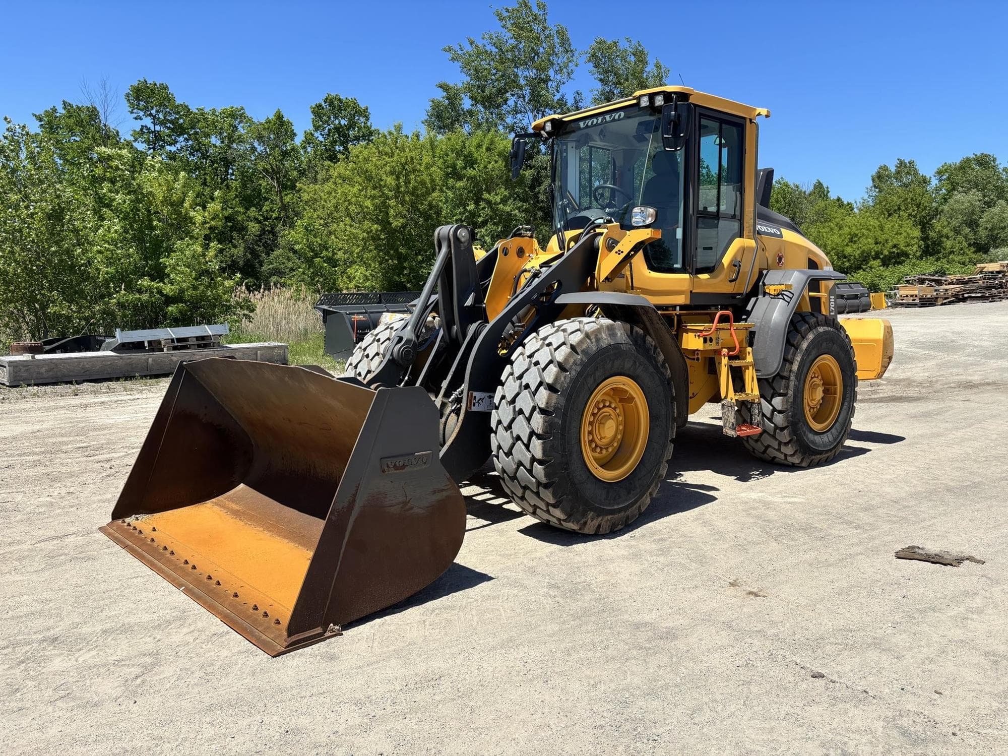 VOLVO L70H CotMdXD.jpeg