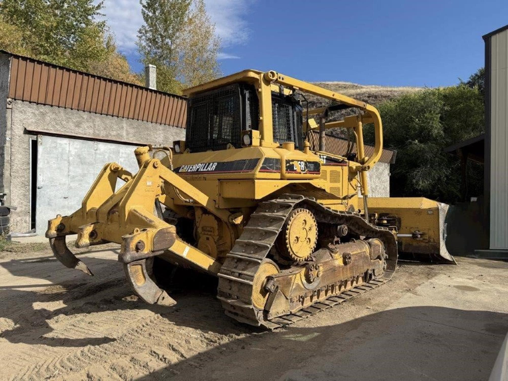 CATERPILLAR D6T XW 2fiE2S8.jpeg