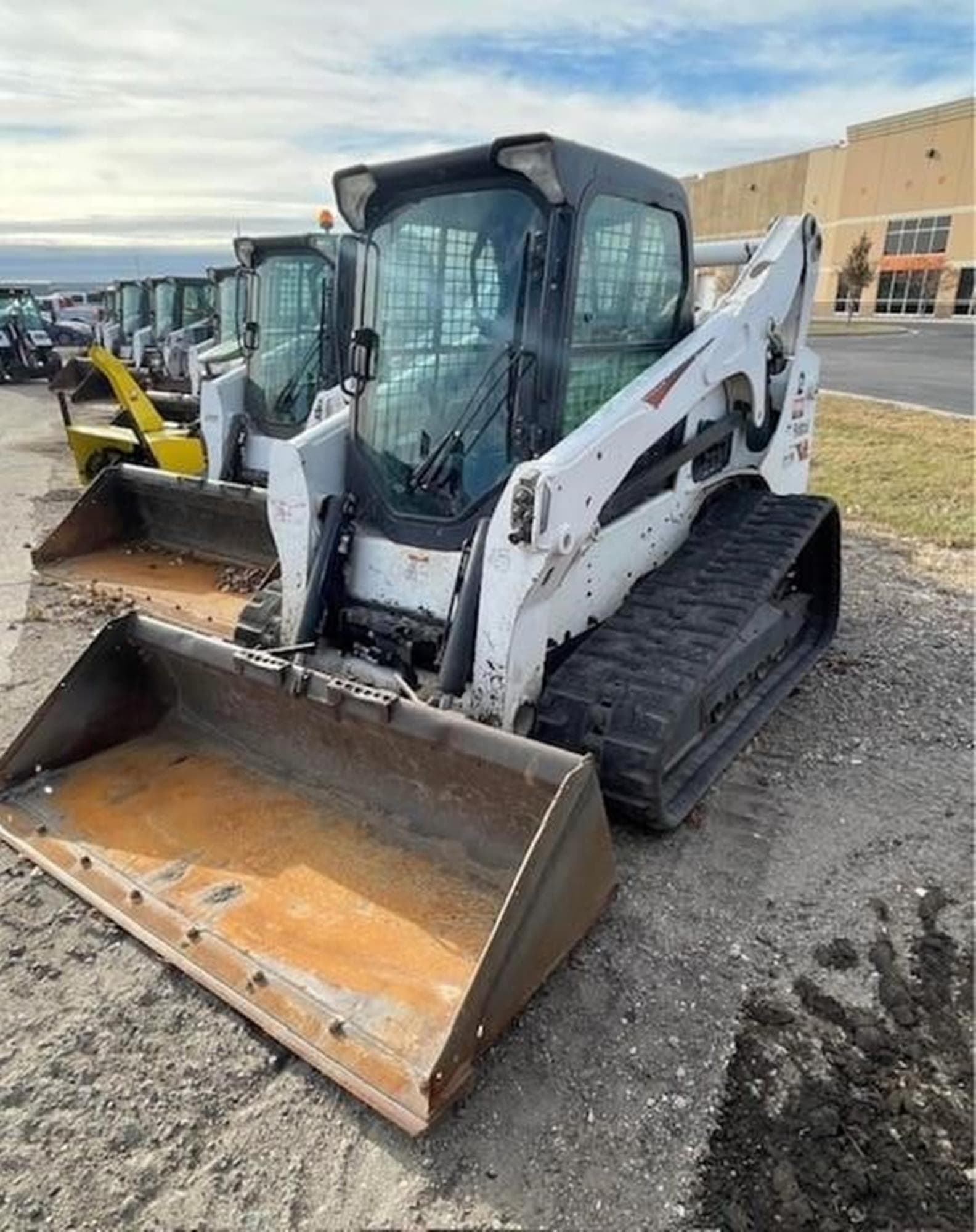 BOBCAT T770 %2fV4zh.jpeg