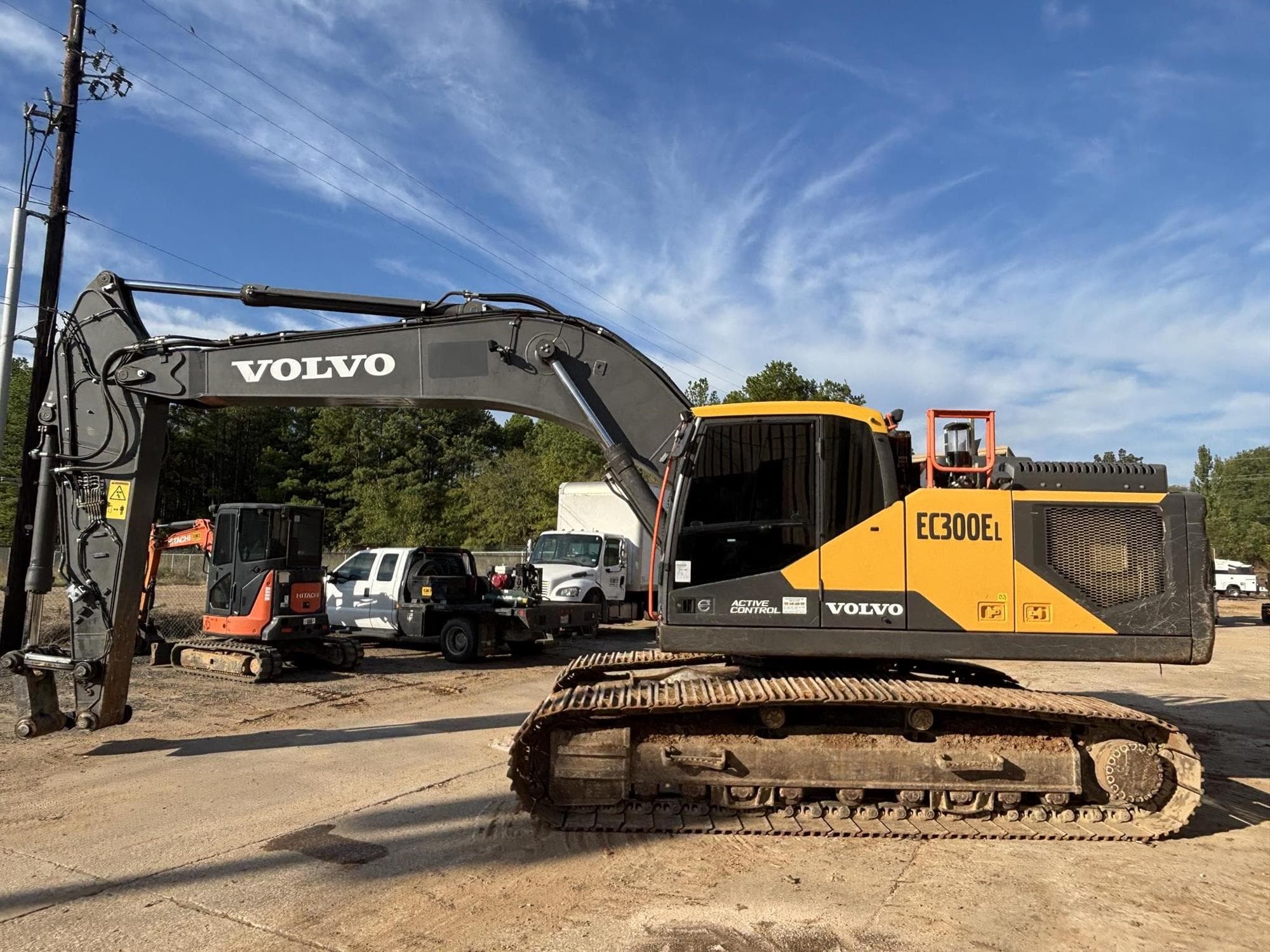 VOLVO EC300EL ljlXhyt.jpeg