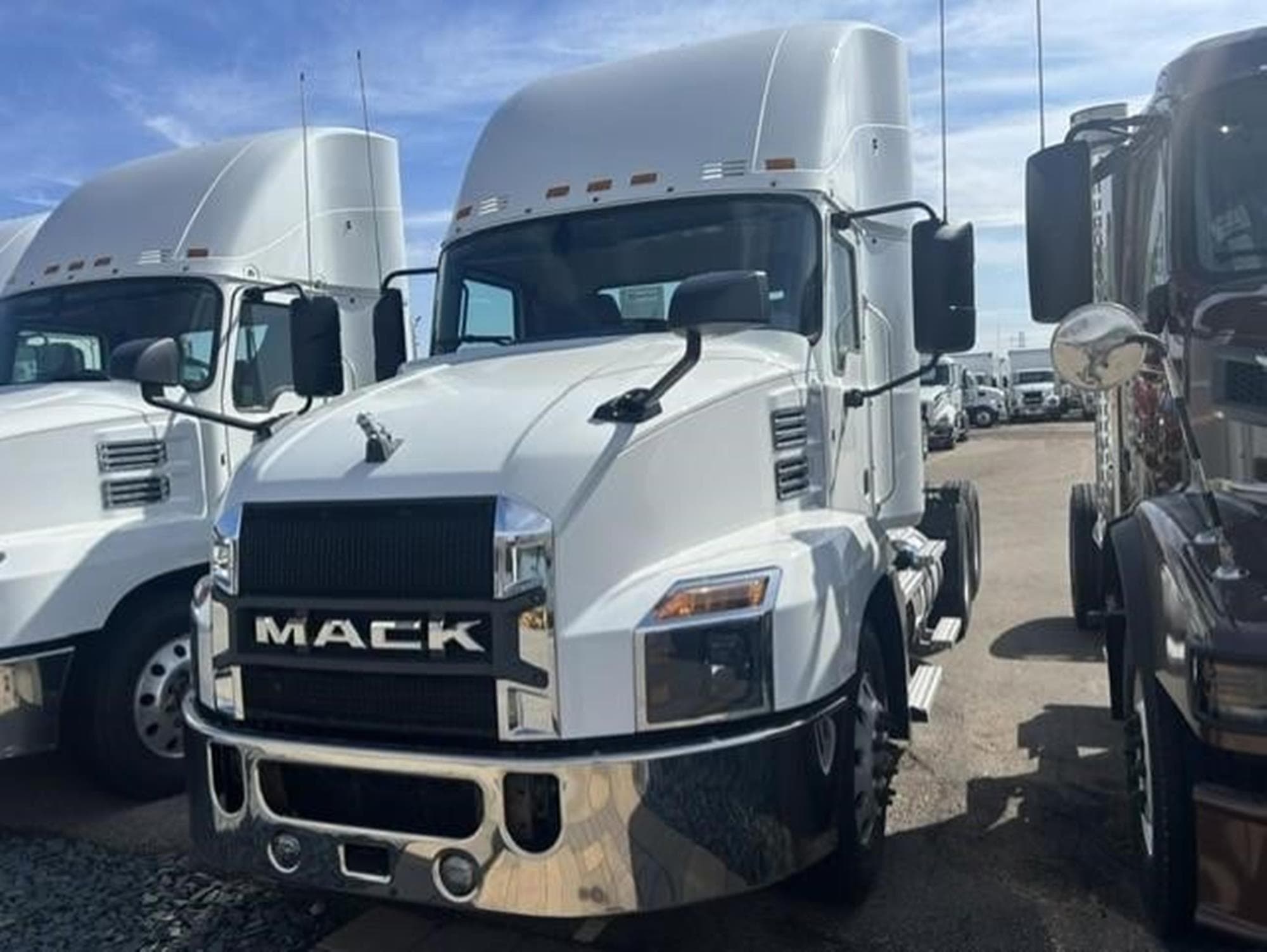 MACK ANTHEM 64T zJY%2fi.jpeg