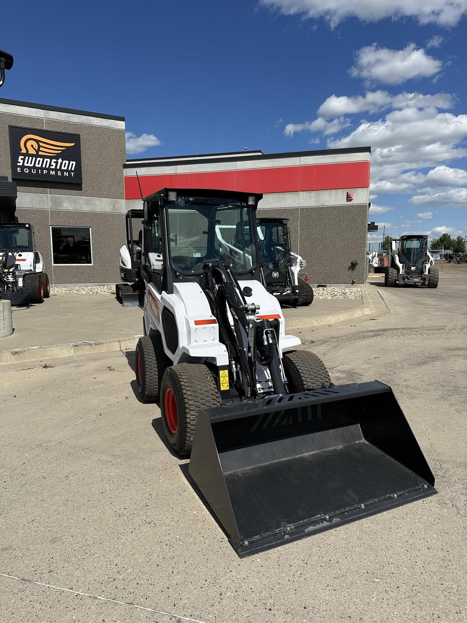 BOBCAT L28 77Nw2hv.jpeg