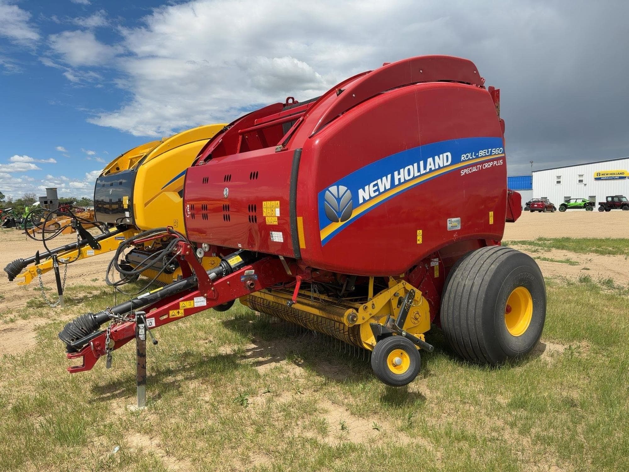 NEW HOLLAND ROLL-BELT 560 IfnBbQj.jpeg