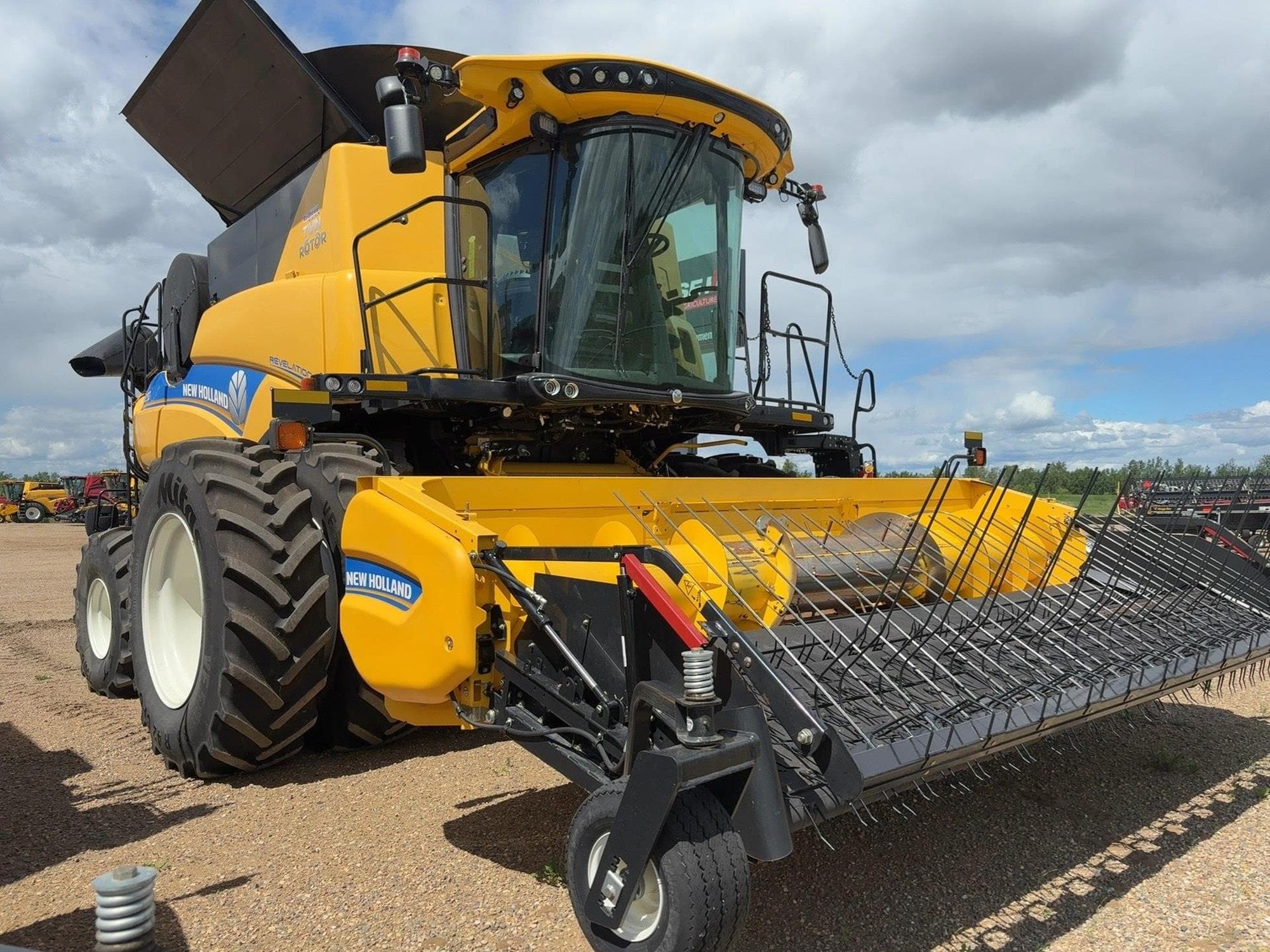 NEW HOLLAND CR8.90 hHRvaor.jpeg