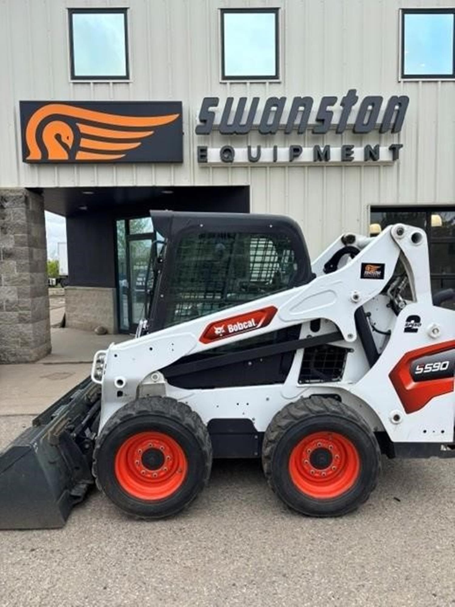 BOBCAT S590 2fzbelT.jpeg