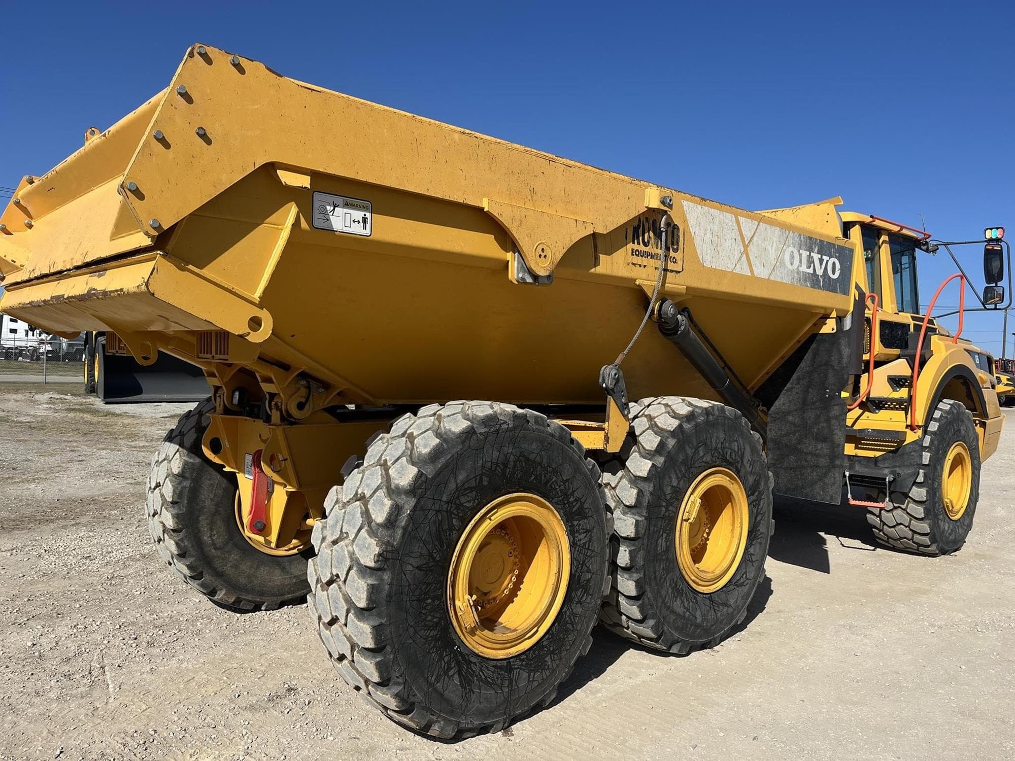 VOLVO A25G jimRcZI.jpeg