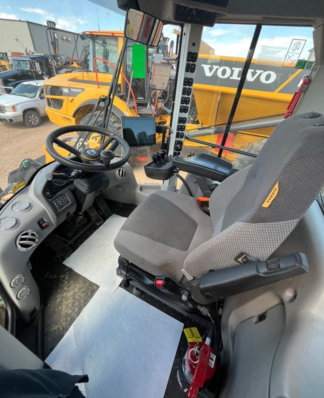 VOLVO L110H %2bDqfq.jpeg