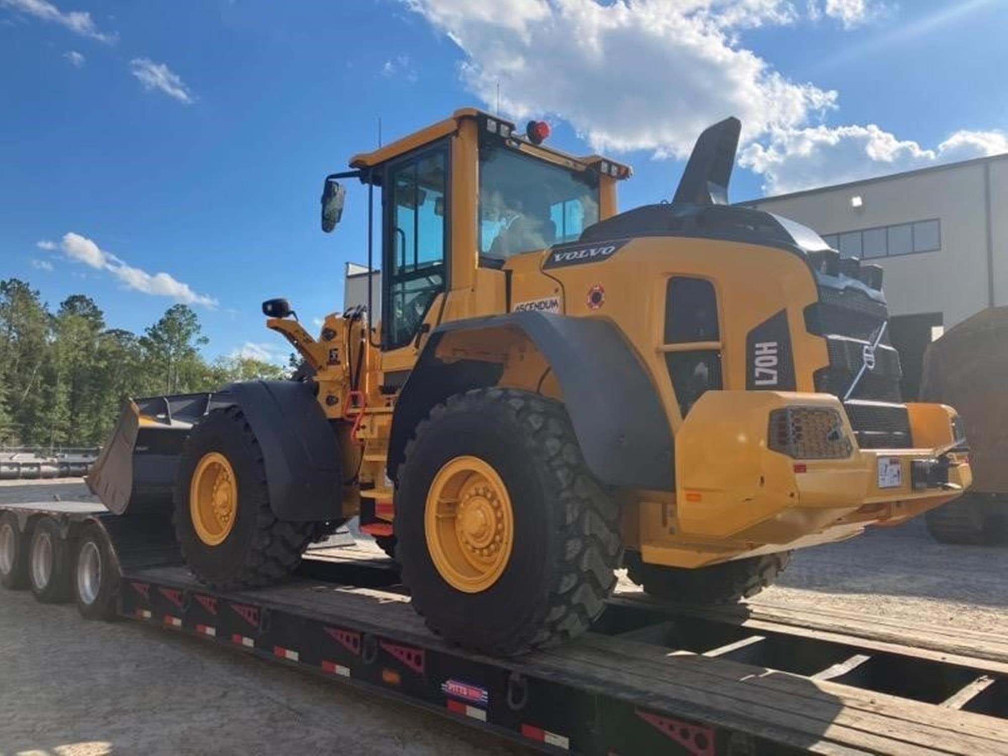 VOLVO L70H EHAwK34.jpeg