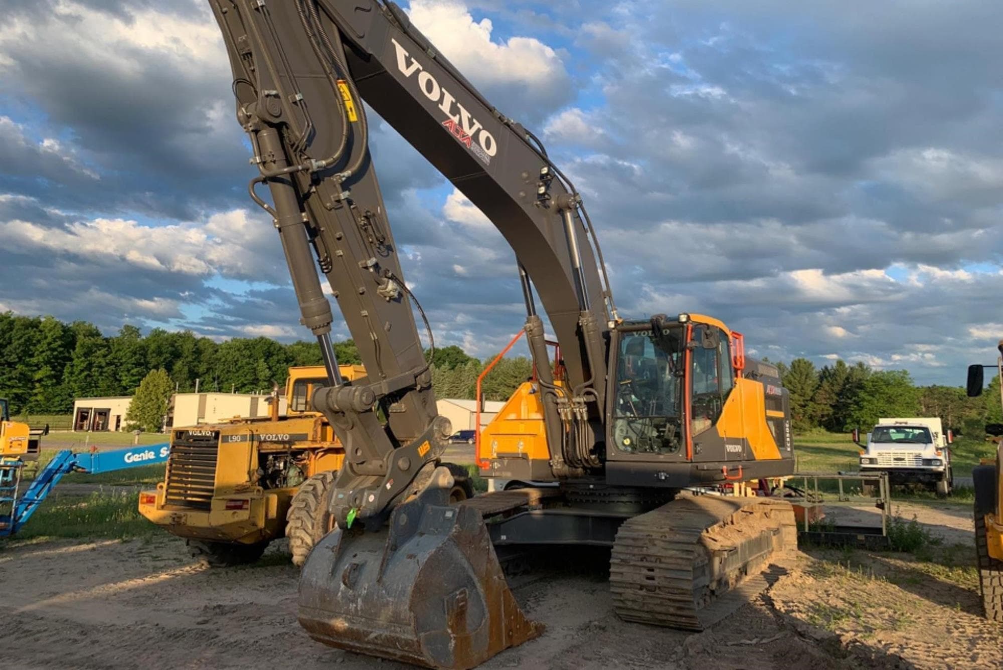 VOLVO EC350EL 2fuDgS9.jpeg