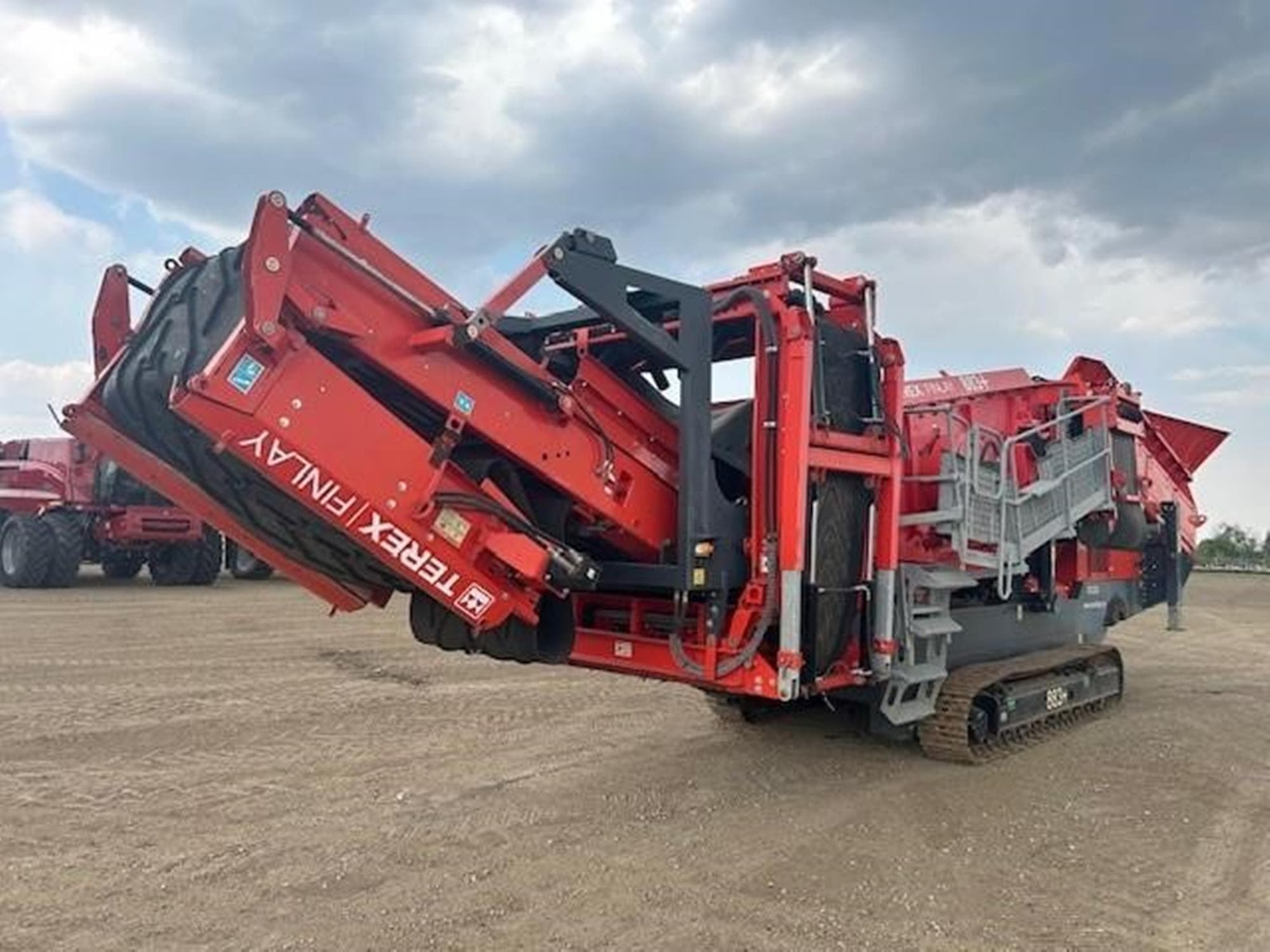 TEREX FINLAY 883 neiXyNz.jpeg