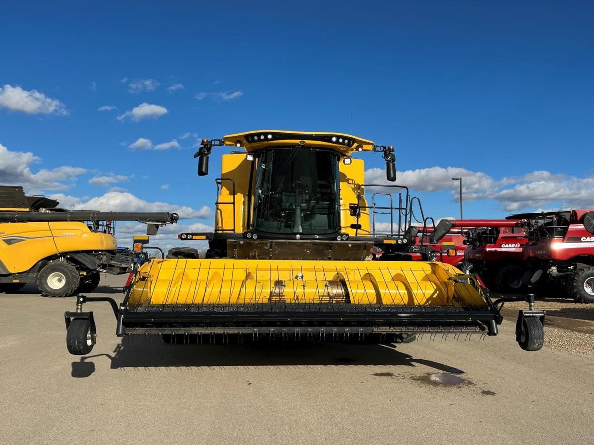 NEW HOLLAND CR9.90 XadWsNj.jpeg