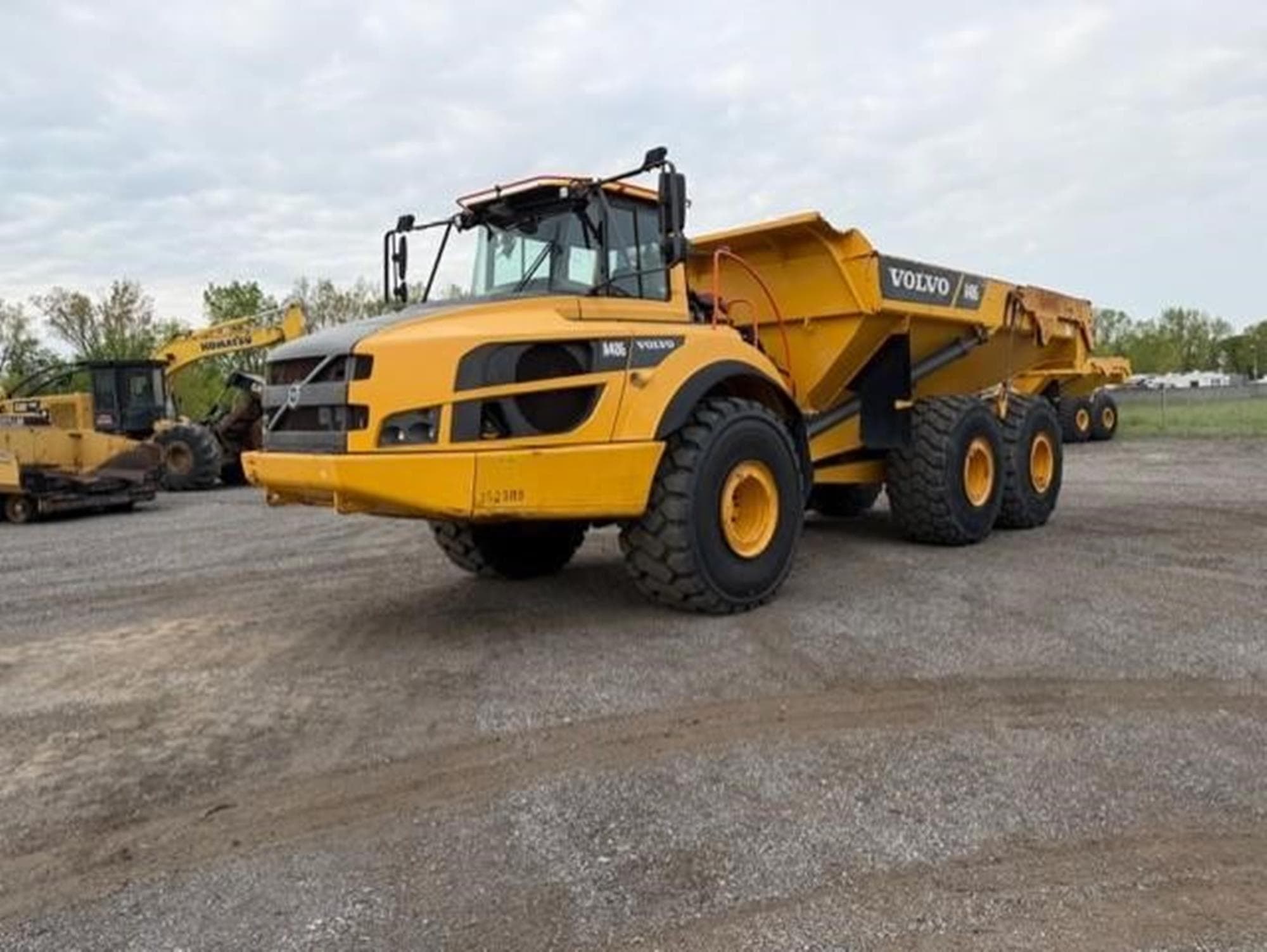 VOLVO A40G zAYPlup.jpeg