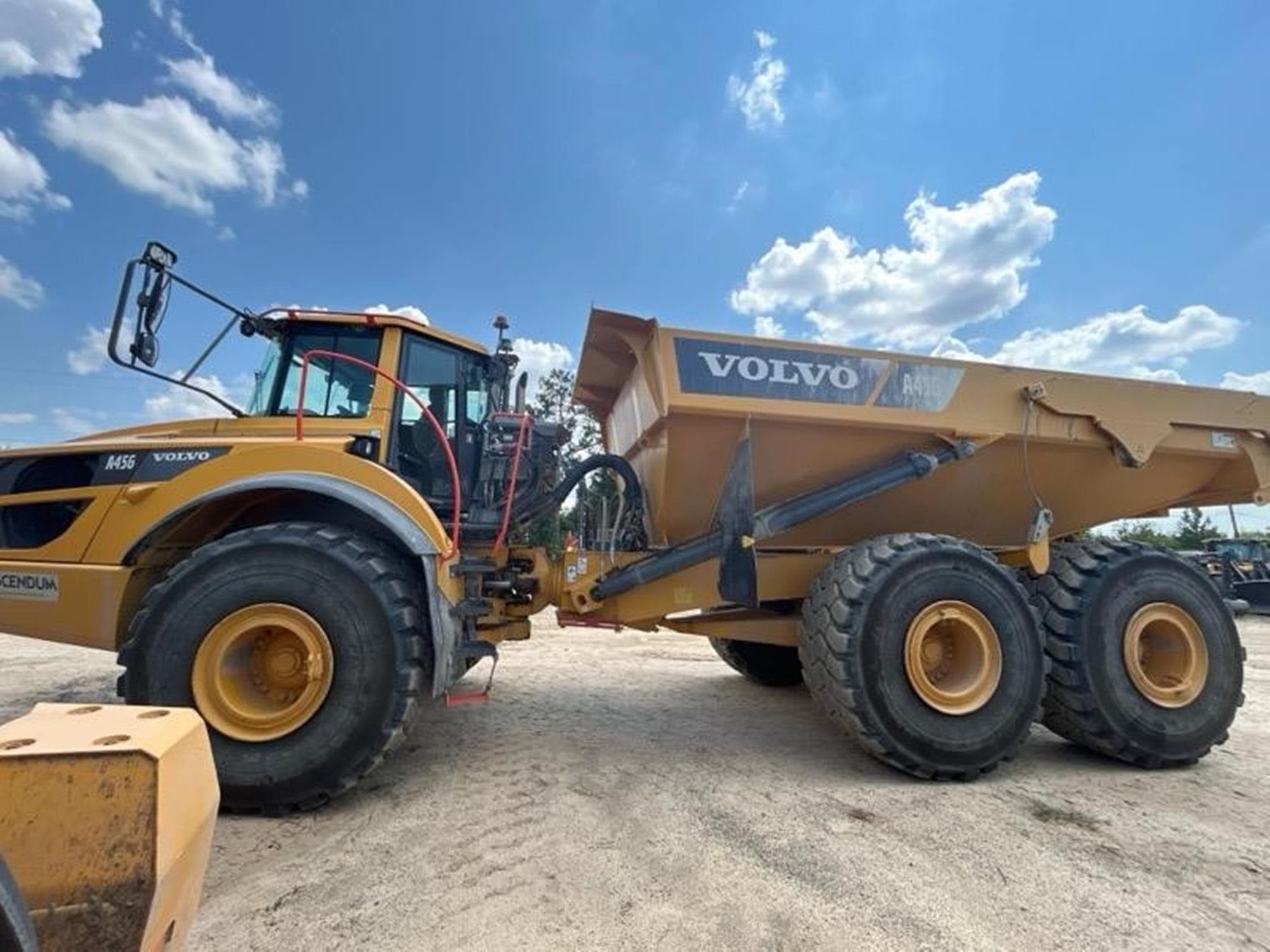 VOLVO A45G 3JuAsCN.jpeg