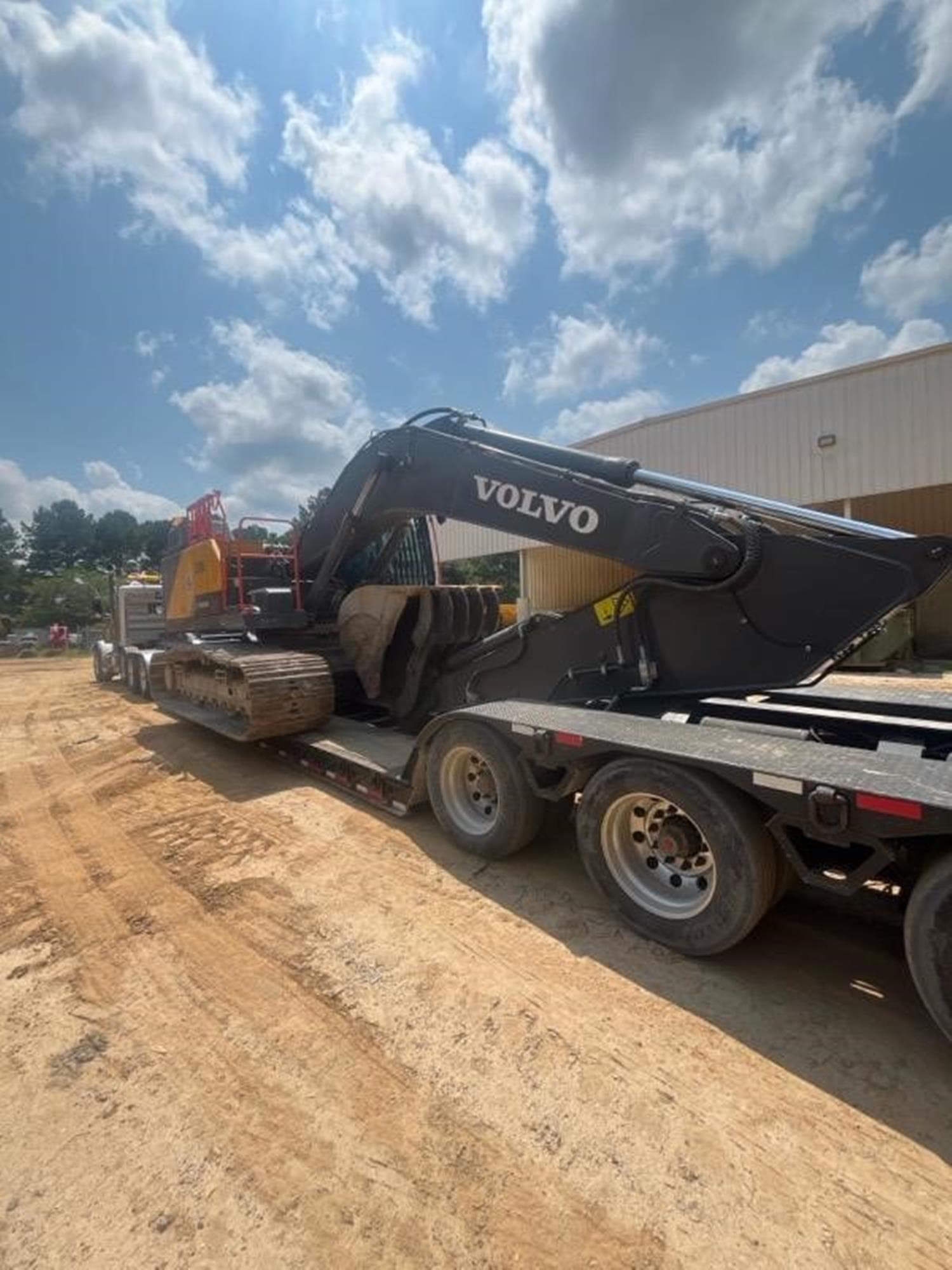 VOLVO EC300EL OlTkFbb.jpeg