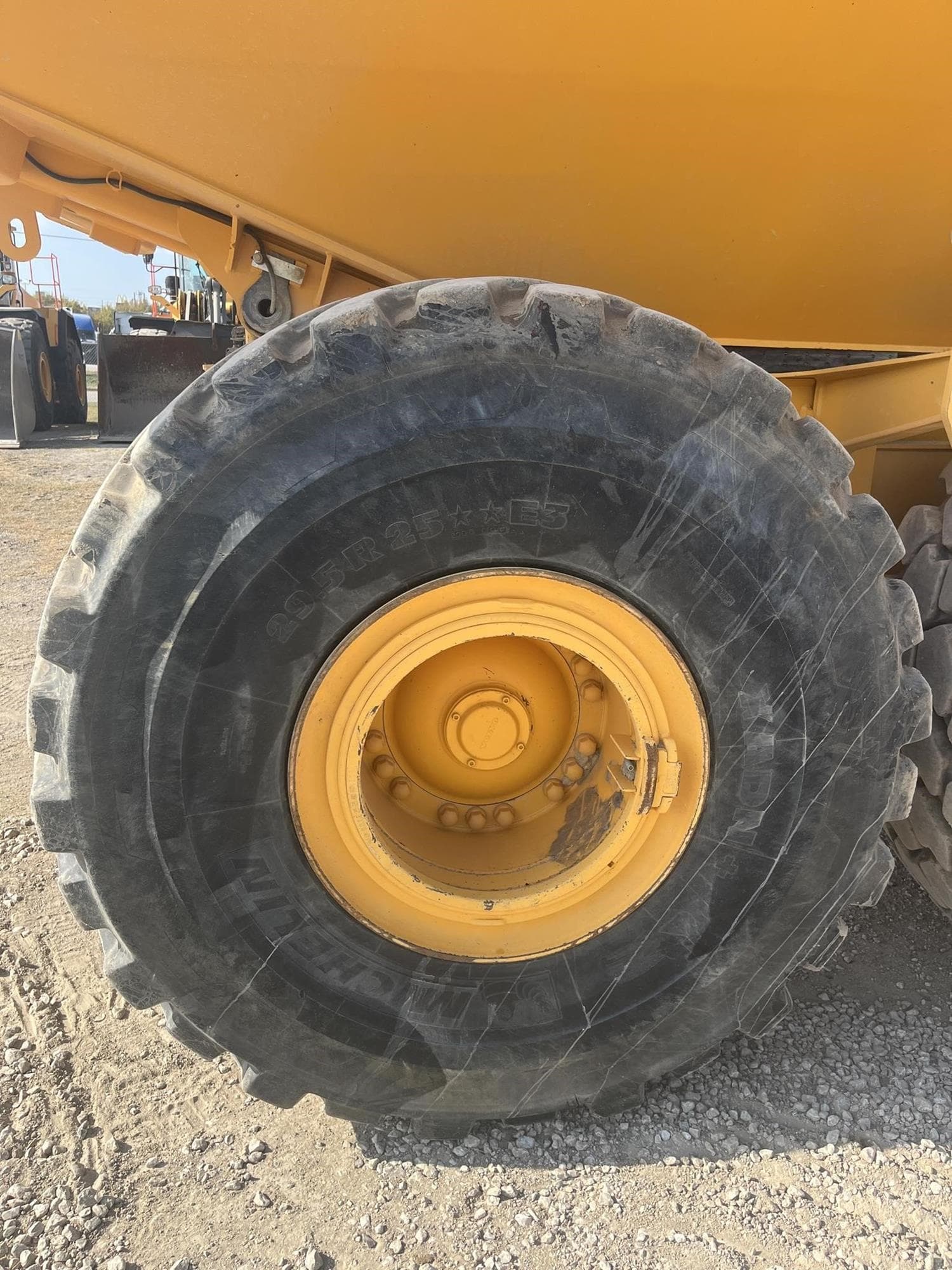 VOLVO A40G Rt2XPte.jpeg