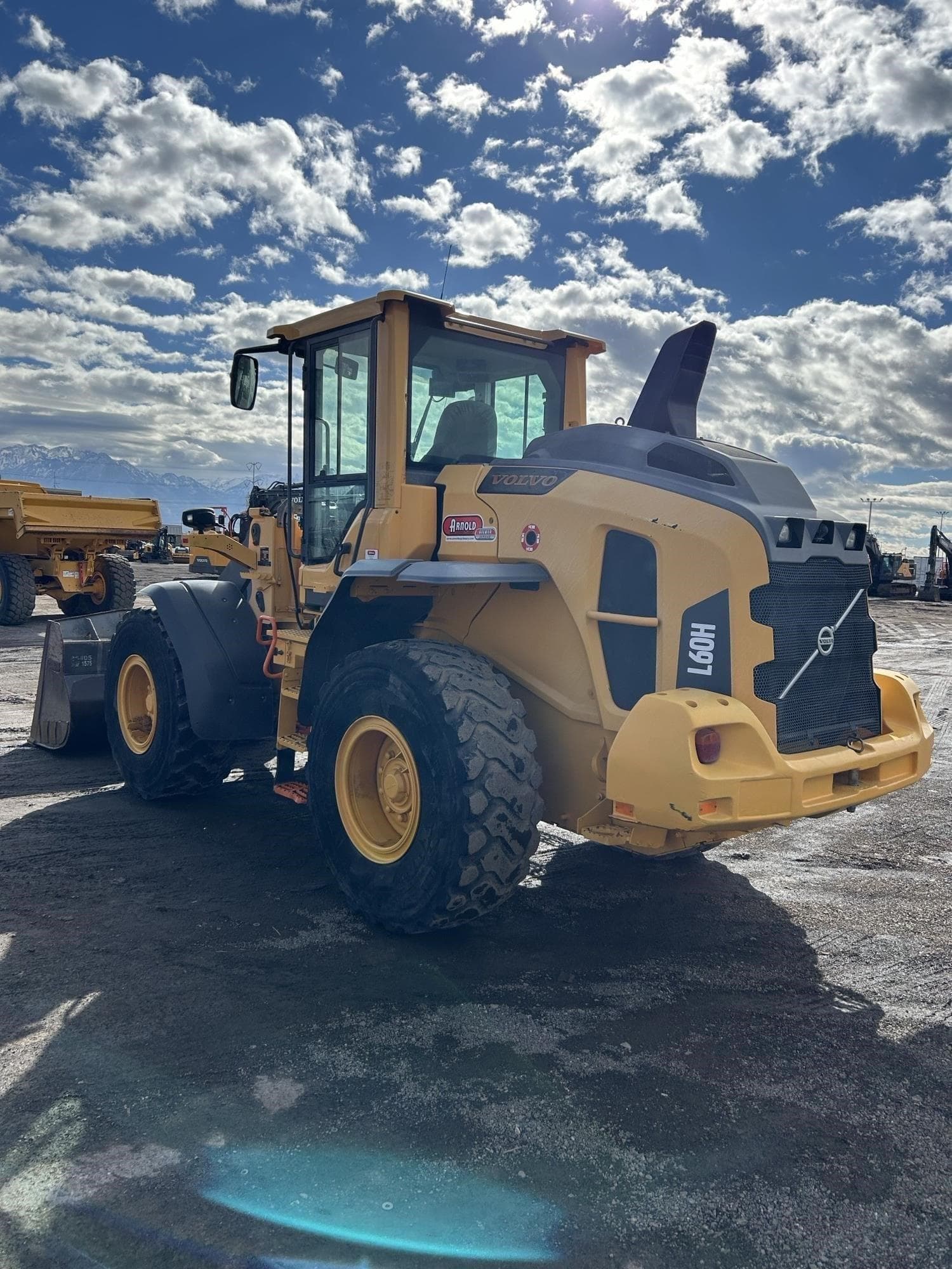 VOLVO L60H HI8P3Hr.jpeg