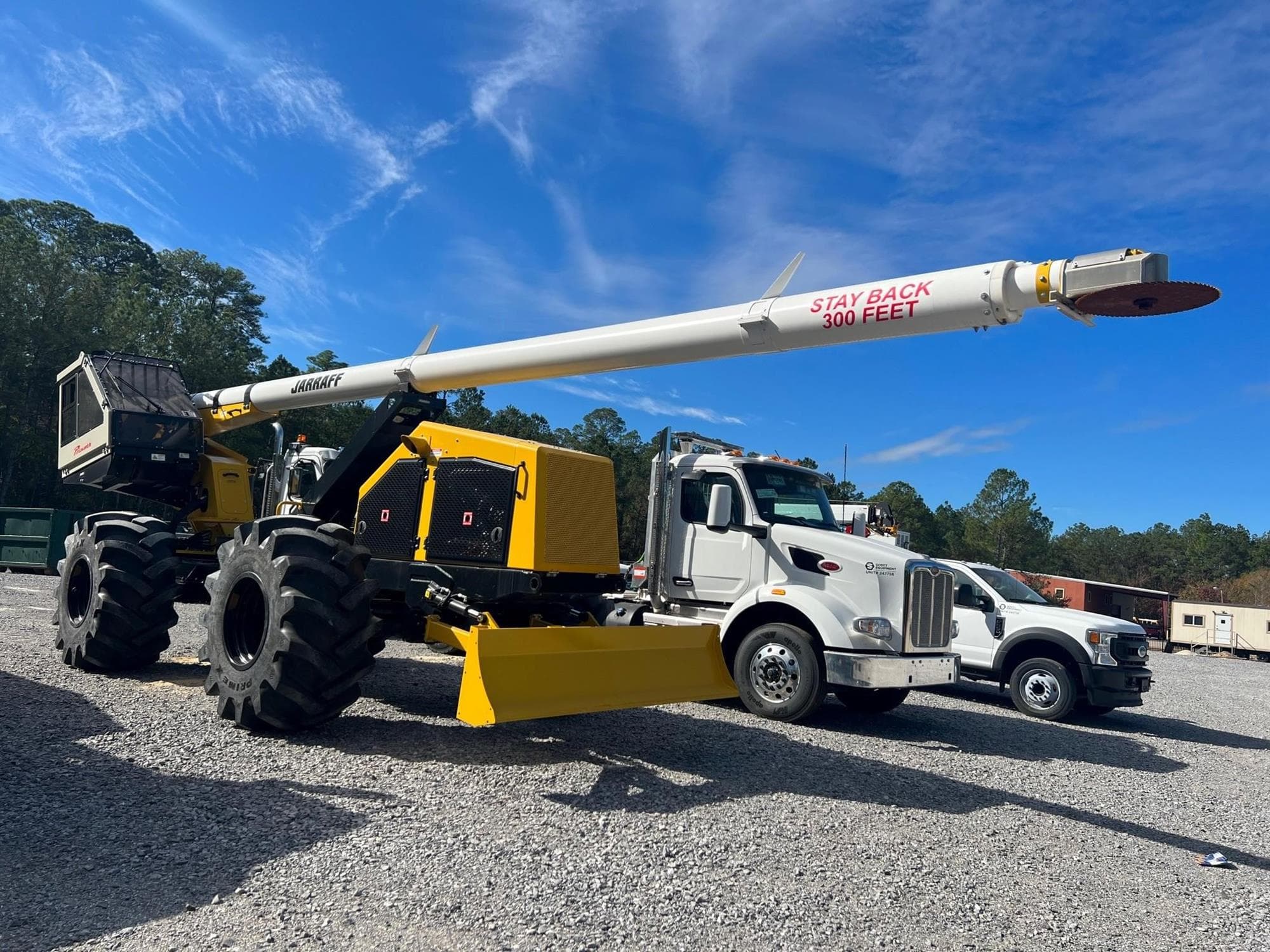 JARRAFF 4 WHEEL DRIVE yLuS20m.jpeg