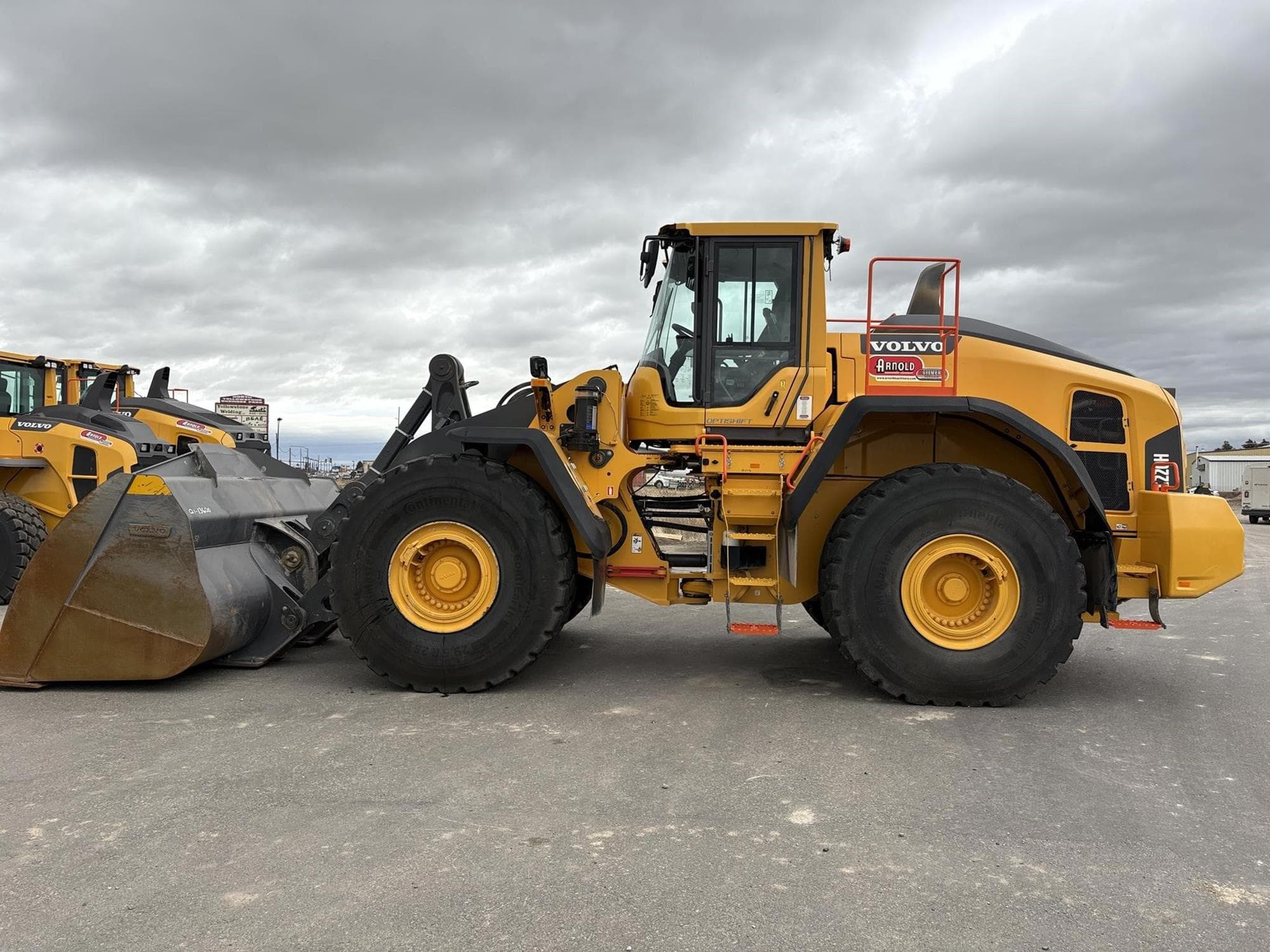 VOLVO L220H XIpW8Vk.jpeg