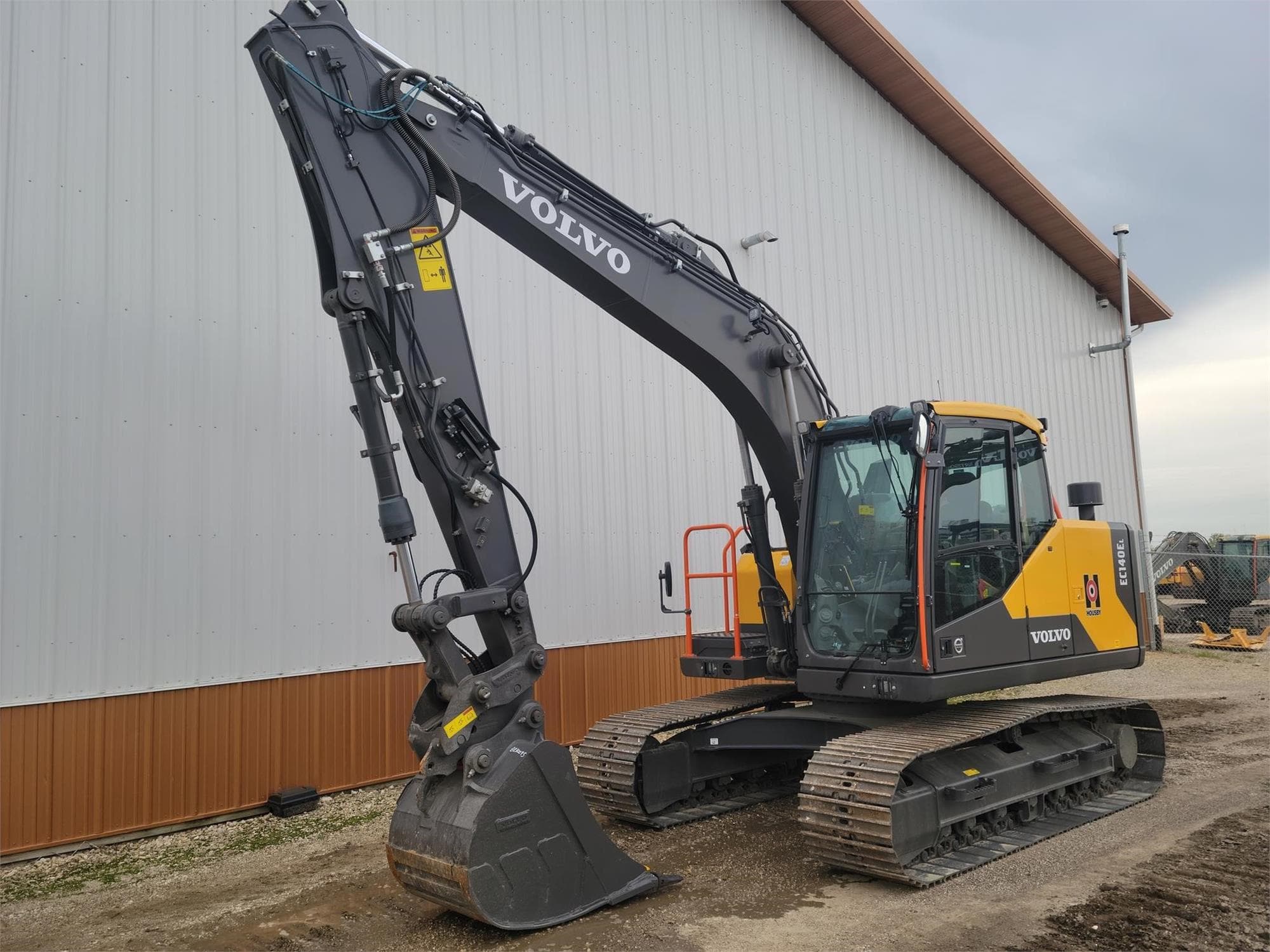 VOLVO EC140EL LOzwo8T.jpeg