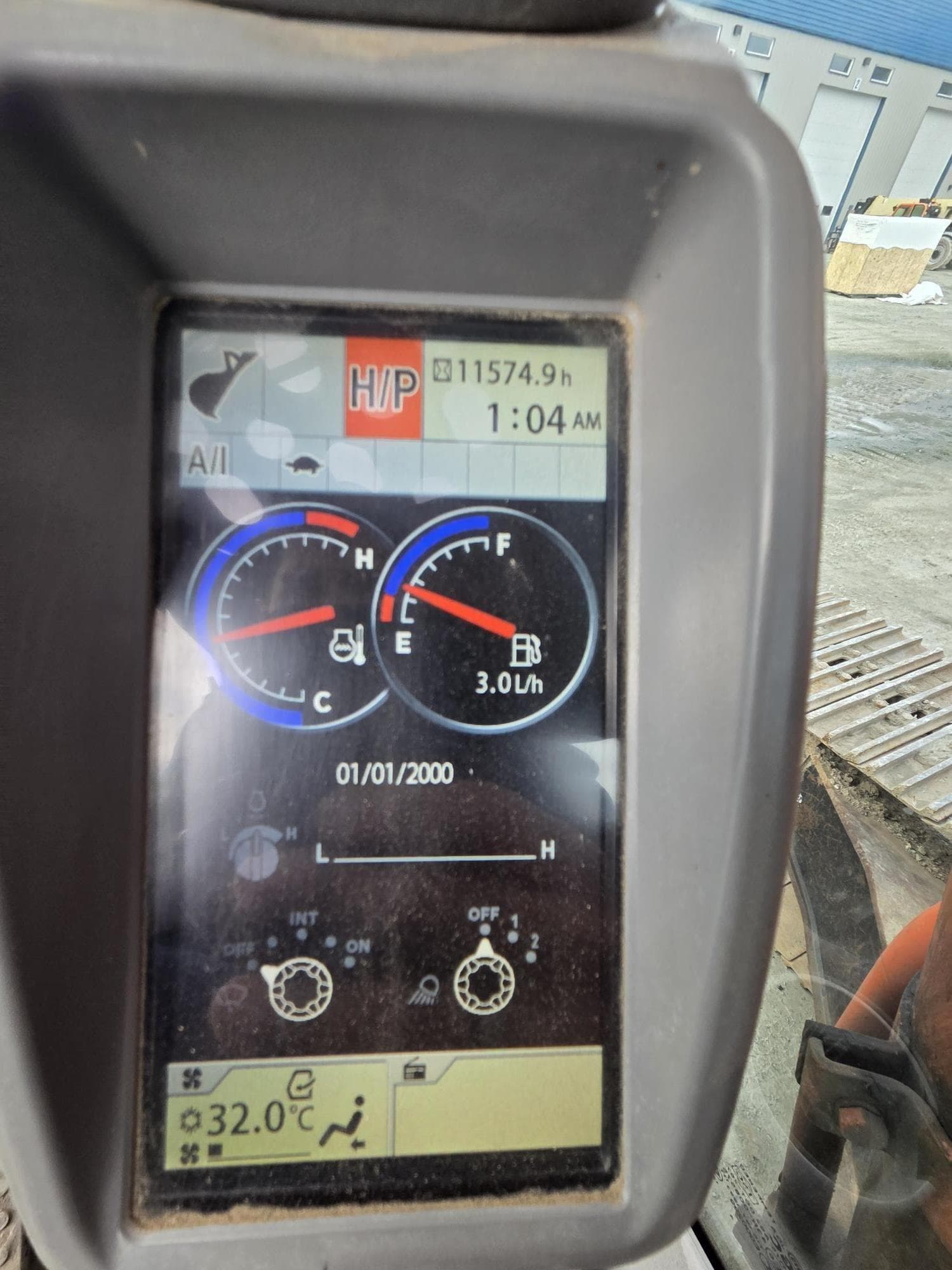 HITACHI ZX350 LC-5N Zyt4YFj.jpeg