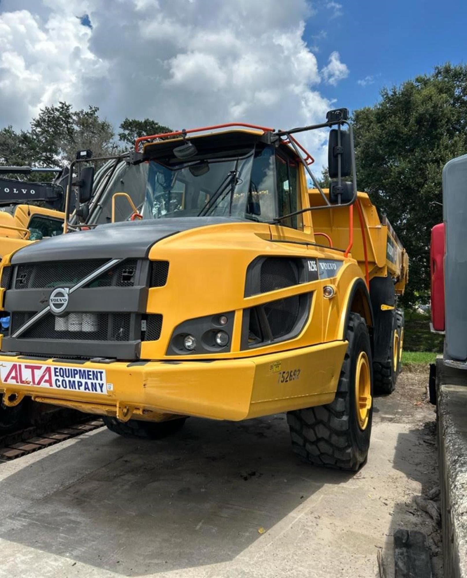 VOLVO A25G 0P133Qx.jpeg