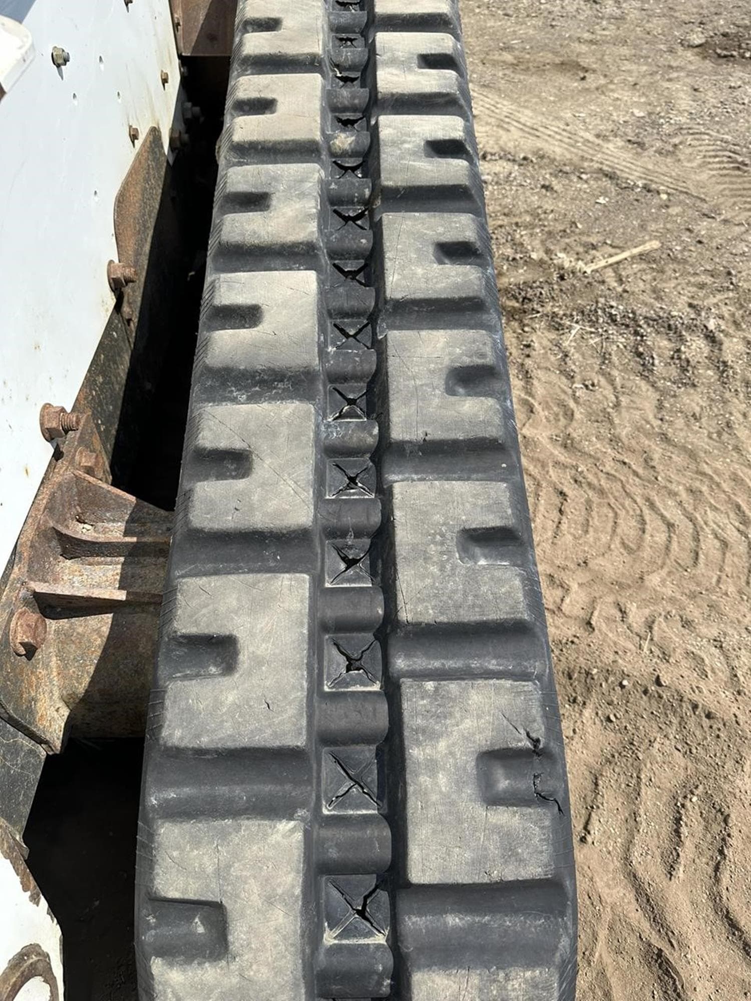 BOBCAT T650 43OUMTP.jpeg