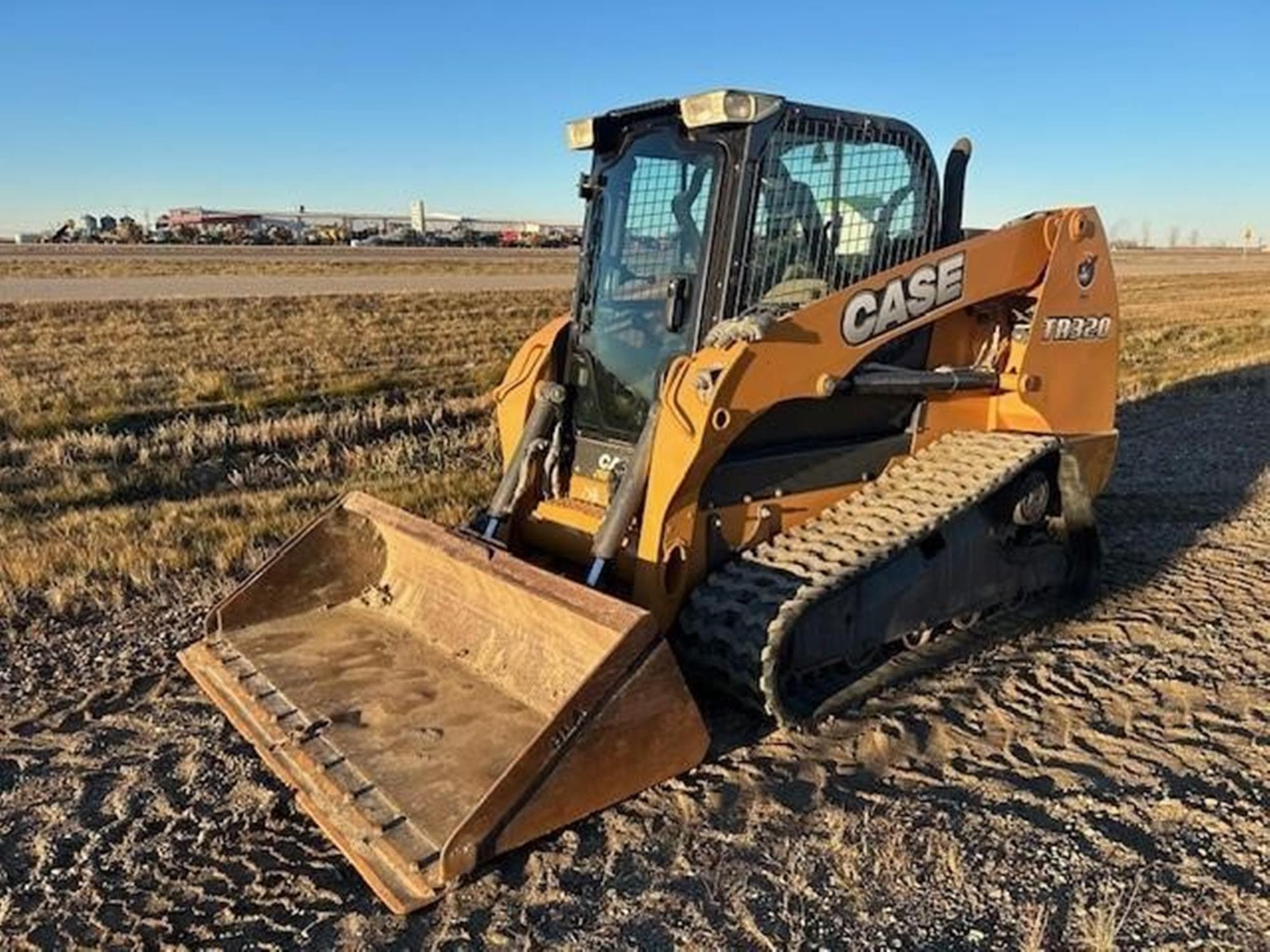 CASE TR320 brhNlyr.jpeg