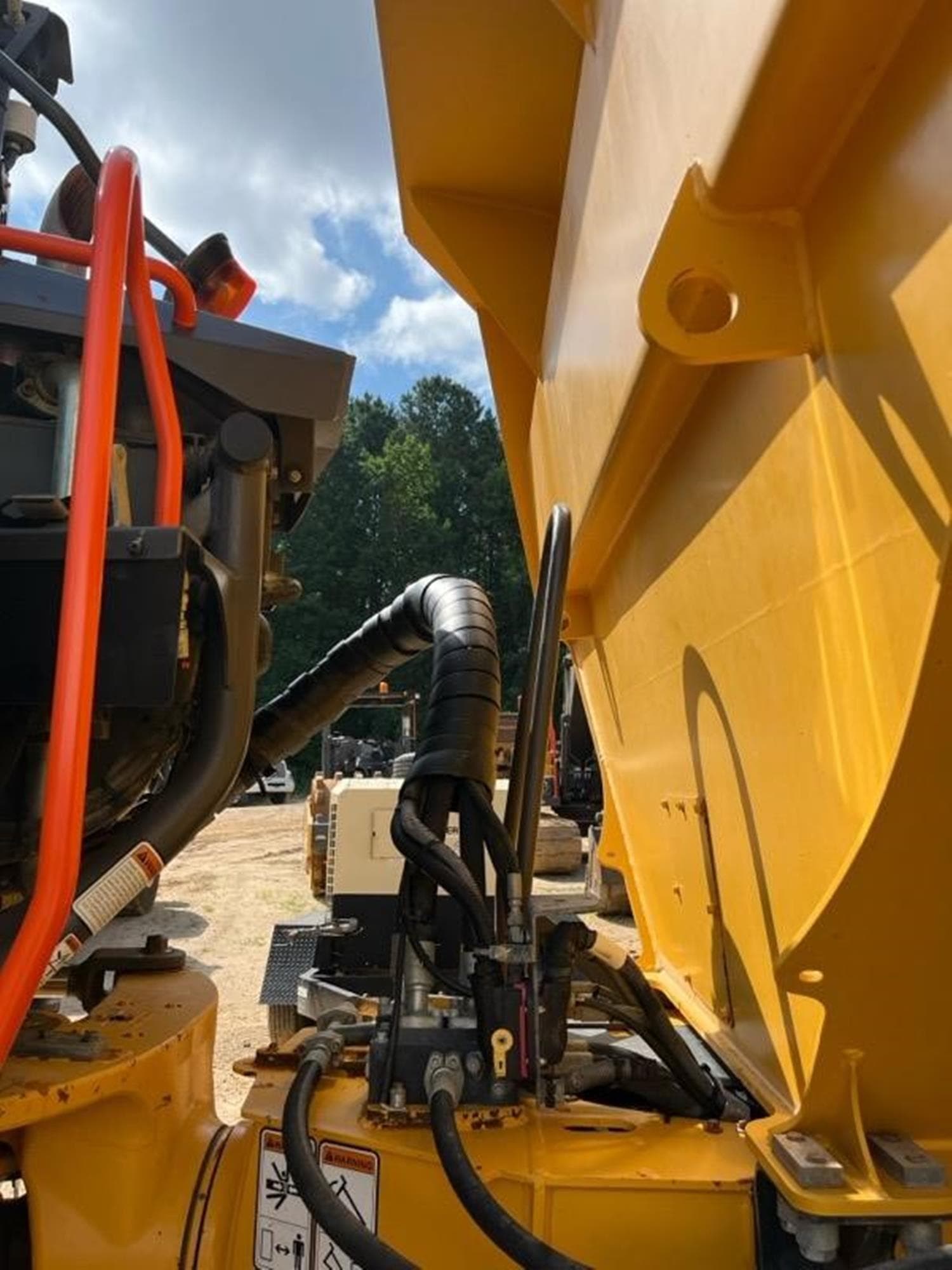 VOLVO A30G D076sfJ.jpeg