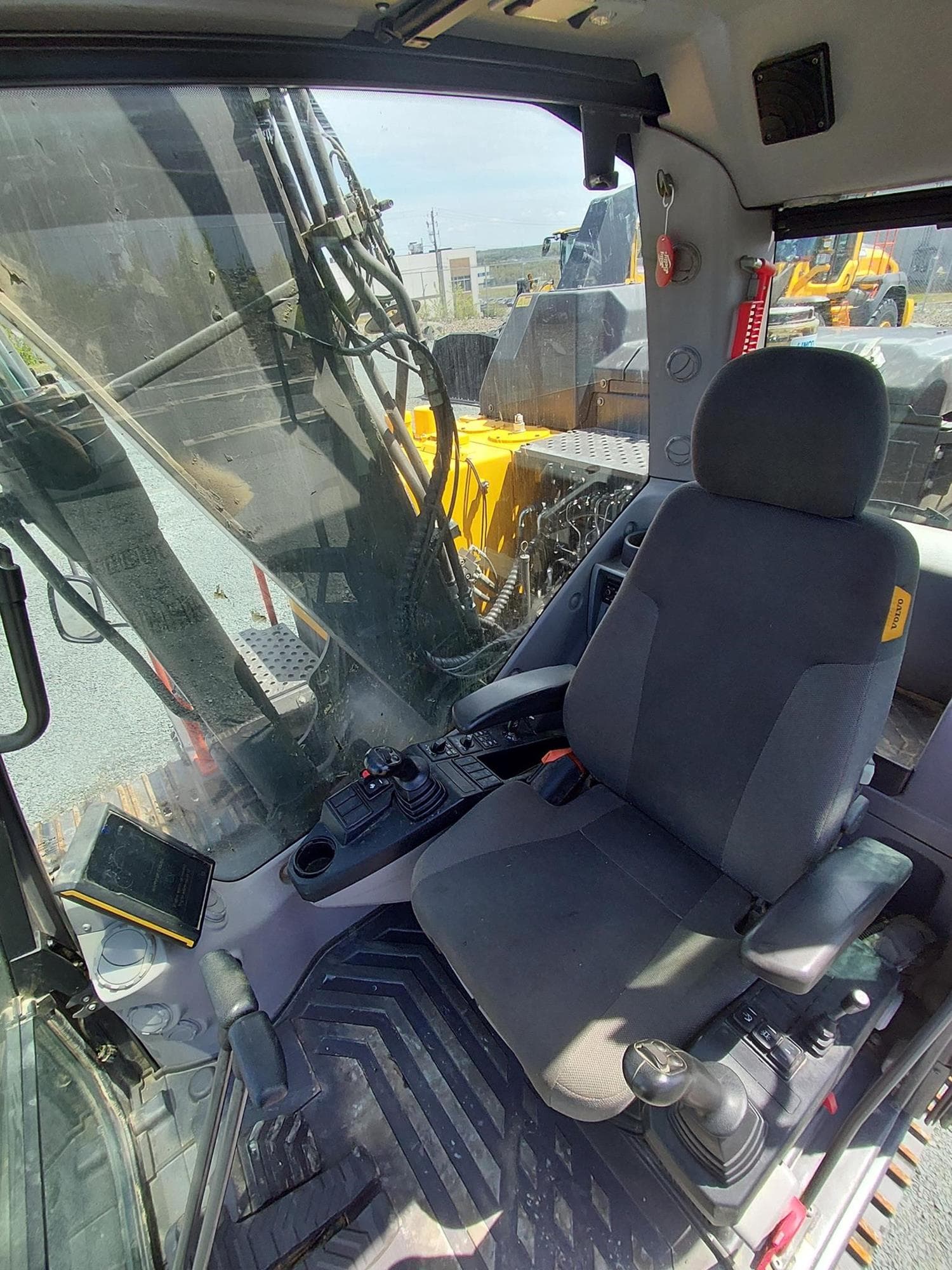 VOLVO EC140EL Qi%2blS.jpeg