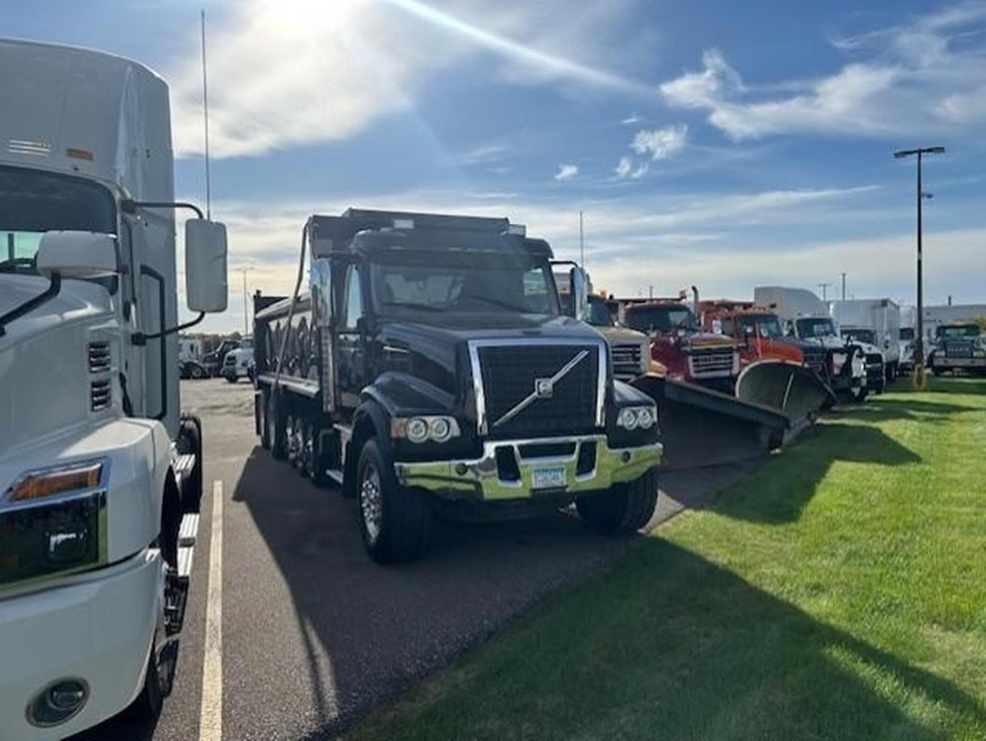 VOLVO VHD64B300 CarhDP6.jpeg